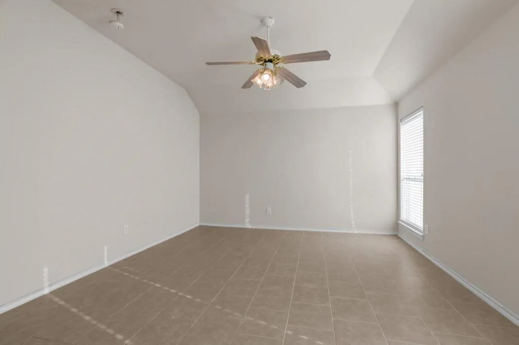 Single Family Residence For Rent in Collin County , 1117 Shaker Run, Mc Kinney, Texas 75069, 3 Bedroom, 2 Bathroom, 2 Garage spaces, 1,469 Sqft, built in 2001, mls#21280566, Real Estate Agent in Mc Kinney, Homes For Rent in Collin county, Homes For Rent in Mc Kinney, Realtor in Mc Kinney Texas, Real Estate Brokerage Independent Realty Texas, Luminita Cordes Realtor