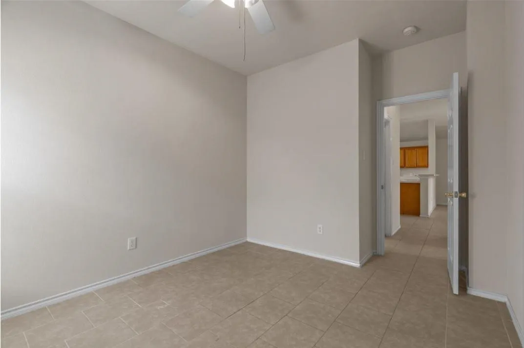 Single Family Residence For Rent in Collin County , 1117 Shaker Run, Mc Kinney, Texas 75069, 3 Bedroom, 2 Bathroom, 2 Garage spaces, 1,469 Sqft, built in 2001, mls#21280566, Real Estate Agent in Mc Kinney, Homes For Rent in Collin county, Homes For Rent in Mc Kinney, Realtor in Mc Kinney Texas, Real Estate Brokerage Independent Realty Texas, Luminita Cordes Realtor