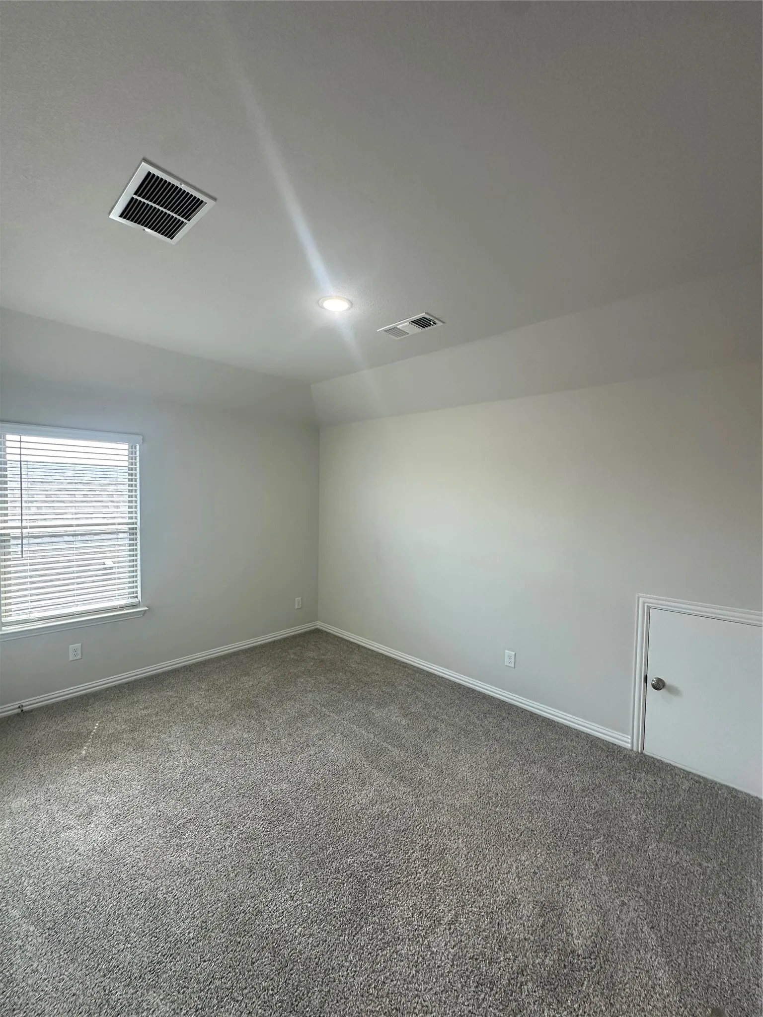 Single Family Residence For Rent in Grayson County , 3918 Talisker Boulevard, Sherman, Texas 75090, 4 Bedroom, 4 Bathroom, 2 Garage spaces, 2,480 Sqft, built in 2023, mls#21280576, Real Estate Agent in Sherman, Homes For Rent in Grayson county, Homes For Rent in Sherman, Realtor in Sherman Texas, Real Estate Brokerage Independent Realty Texas, Luminita Cordes Realtor