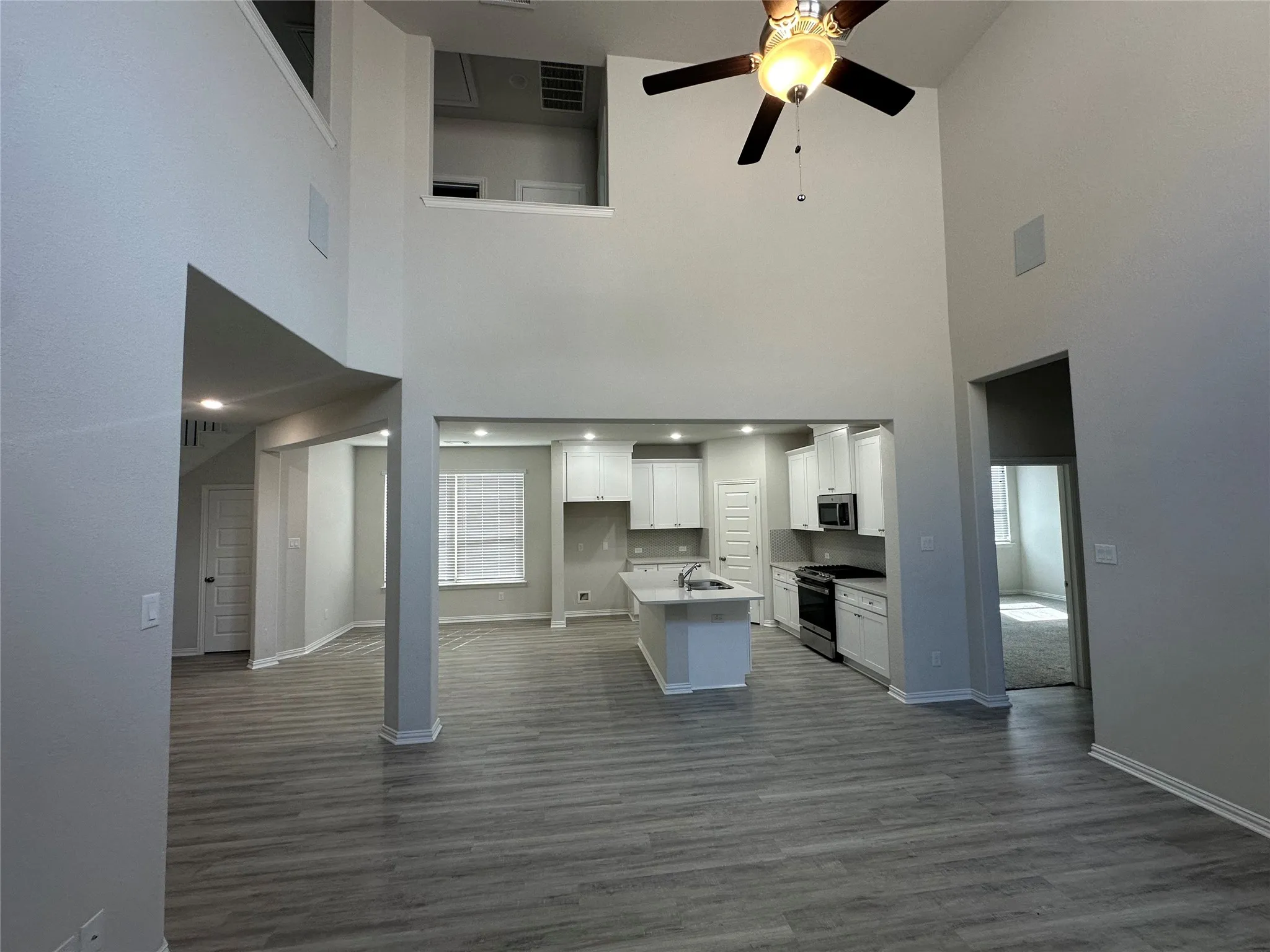 Single Family Residence For Rent in Grayson County , 3918 Talisker Boulevard, Sherman, Texas 75090, 4 Bedroom, 4 Bathroom, 2 Garage spaces, 2,480 Sqft, built in 2023, mls#21280576, Real Estate Agent in Sherman, Homes For Rent in Grayson county, Homes For Rent in Sherman, Realtor in Sherman Texas, Real Estate Brokerage Independent Realty Texas, Luminita Cordes Realtor
