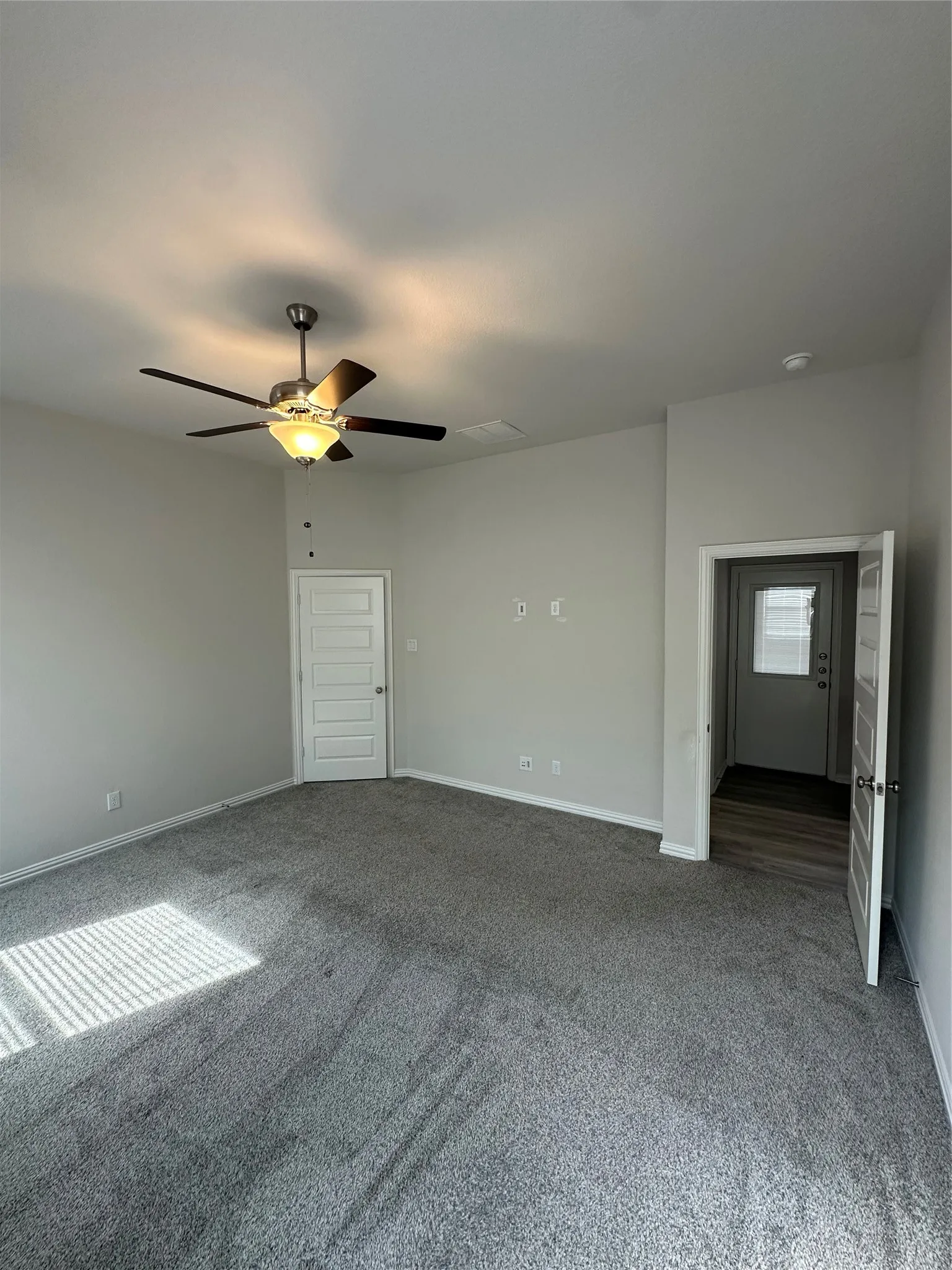 Single Family Residence For Rent in Grayson County , 3918 Talisker Boulevard, Sherman, Texas 75090, 4 Bedroom, 4 Bathroom, 2 Garage spaces, 2,480 Sqft, built in 2023, mls#21280576, Real Estate Agent in Sherman, Homes For Rent in Grayson county, Homes For Rent in Sherman, Realtor in Sherman Texas, Real Estate Brokerage Independent Realty Texas, Luminita Cordes Realtor