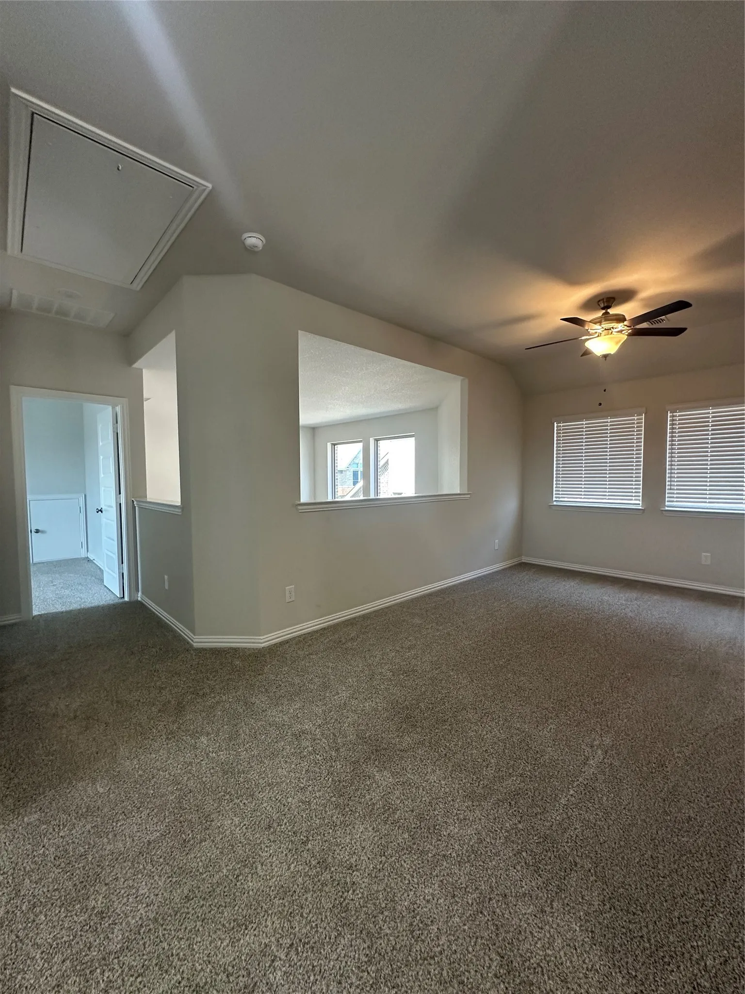 Single Family Residence For Rent in Grayson County , 3918 Talisker Boulevard, Sherman, Texas 75090, 4 Bedroom, 4 Bathroom, 2 Garage spaces, 2,480 Sqft, built in 2023, mls#21280576, Real Estate Agent in Sherman, Homes For Rent in Grayson county, Homes For Rent in Sherman, Realtor in Sherman Texas, Real Estate Brokerage Independent Realty Texas, Luminita Cordes Realtor