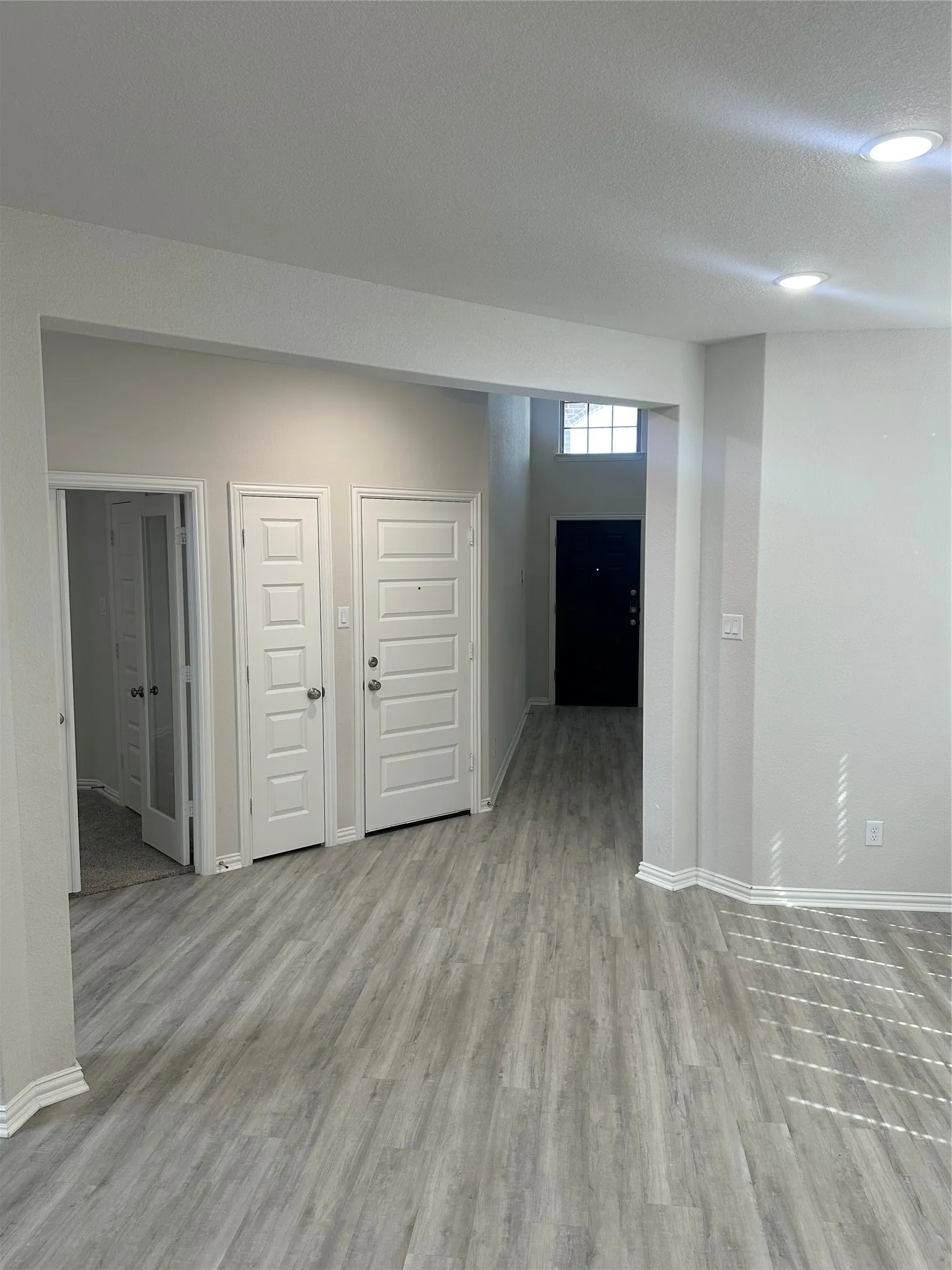 Single Family Residence For Rent in Grayson County , 3918 Talisker Boulevard, Sherman, Texas 75090, 4 Bedroom, 4 Bathroom, 2 Garage spaces, 2,480 Sqft, built in 2023, mls#21280576, Real Estate Agent in Sherman, Homes For Rent in Grayson county, Homes For Rent in Sherman, Realtor in Sherman Texas, Real Estate Brokerage Independent Realty Texas, Luminita Cordes Realtor