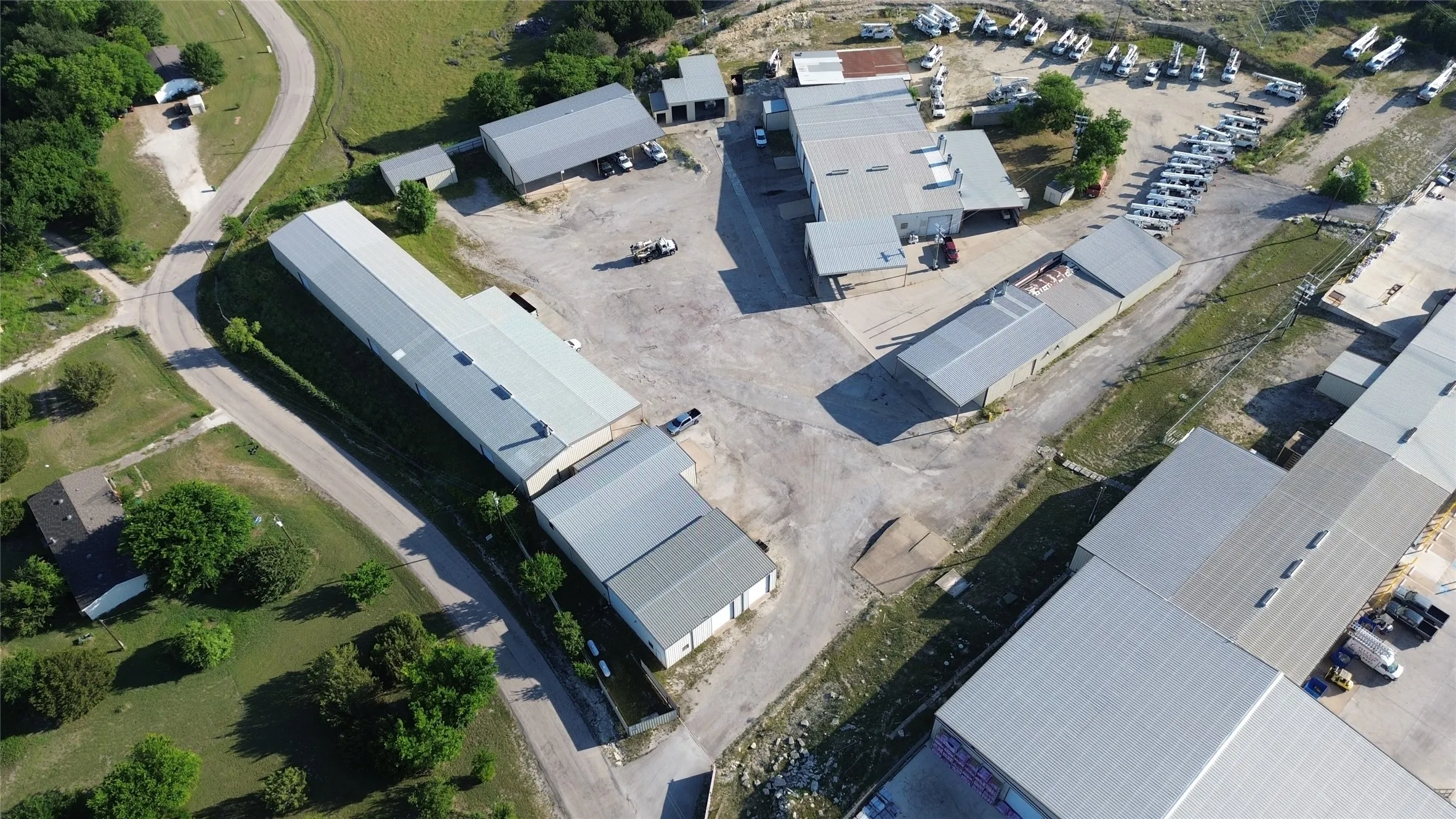 Industrial For Rent in Hood County , 105 Sunset Acres Ct K, Granbury, Texas 76048, 0, 0, Garage spaces, 0 Sqft, built in 1998, mls#21280583, Real Estate Agent in Granbury, Homes For Rent in Hood county, Homes For Rent in Granbury, Realtor in Granbury Texas, Real Estate Brokerage Independent Realty Texas, Luminita Cordes Realtor