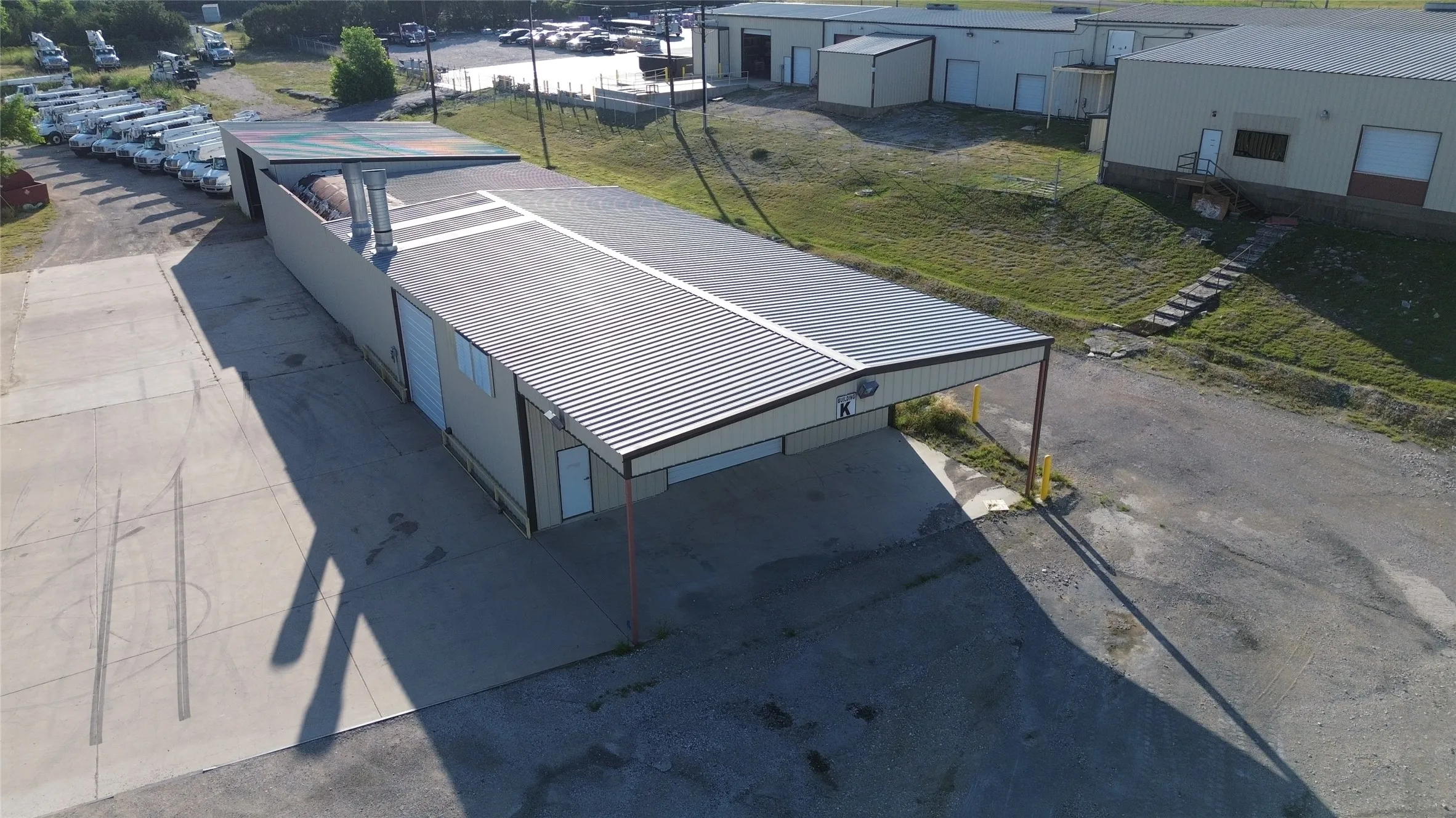 Industrial For Rent in Hood County , 105 Sunset Acres Ct K, Granbury, Texas 76048, 0, 0, Garage spaces, 0 Sqft, built in 1998, mls#21280583, Real Estate Agent in Granbury, Homes For Rent in Hood county, Homes For Rent in Granbury, Realtor in Granbury Texas, Real Estate Brokerage Independent Realty Texas, Luminita Cordes Realtor