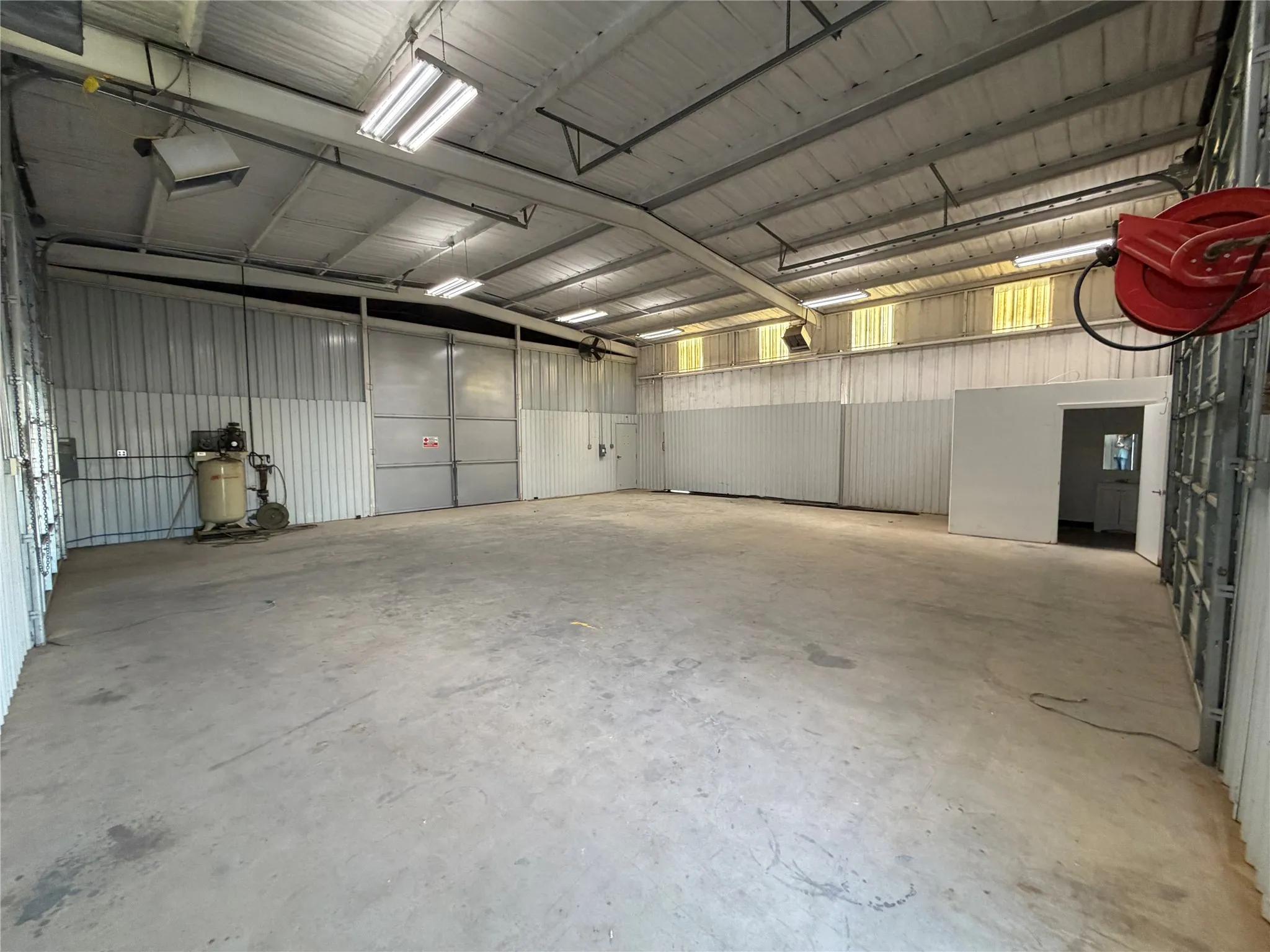 Industrial For Rent in Hood County , 105 Sunset Acres Ct K, Granbury, Texas 76048, 0, 0, Garage spaces, 0 Sqft, built in 1998, mls#21280583, Real Estate Agent in Granbury, Homes For Rent in Hood county, Homes For Rent in Granbury, Realtor in Granbury Texas, Real Estate Brokerage Independent Realty Texas, Luminita Cordes Realtor
