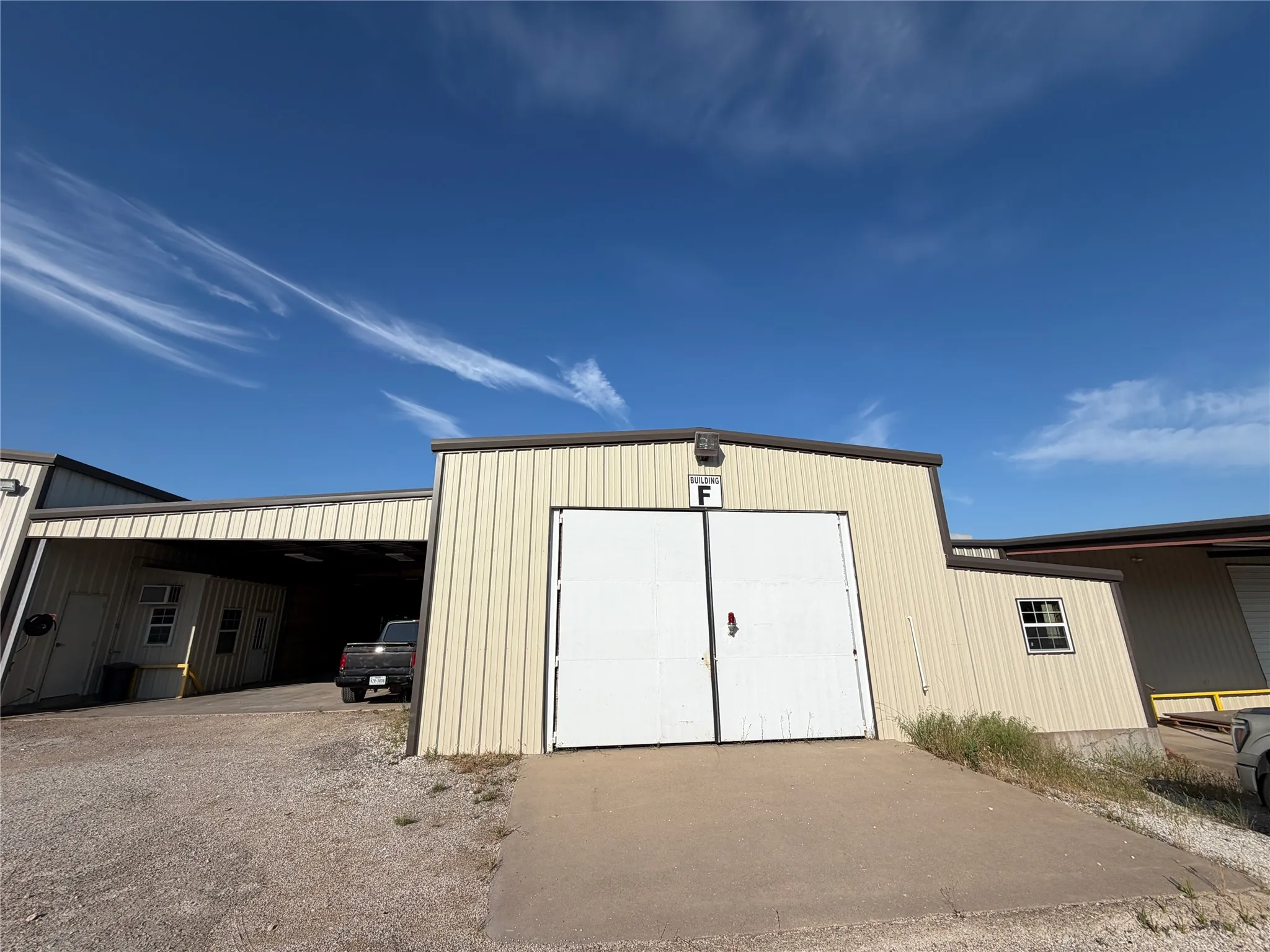 Industrial For Rent in Hood County , 105 Sunset Acres Ct F, Granbury, Texas 76048, 0, 0, Garage spaces, 0 Sqft, built in 1998, Price $2,250, mls#21280588, Real Estate Agent in Granbury, Homes For Rent in Hood county, Homes For Rent in Granbury, Realtor in Granbury Texas, Real Estate Brokerage Independent Realty Texas, Luminita Cordes Realtor