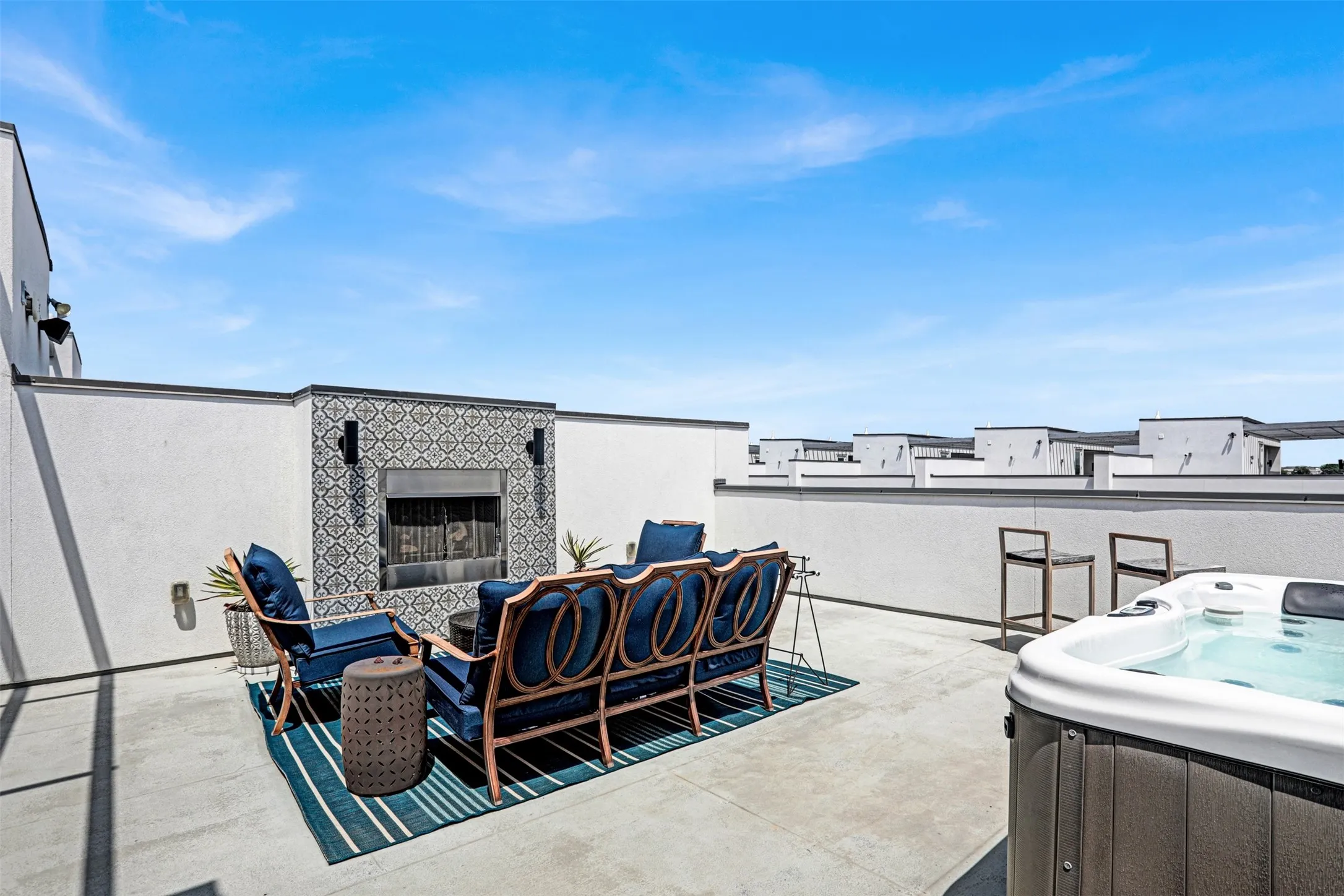 Single Family Residence For Sale in Dallas County , 13001 Hutton Drive 10, Farmers Branch, Texas 75234, 3 Bedroom, 5 Bathroom, 2 Garage spaces, 2,837 Sqft, built in 2019, mls#21279788, Real Estate Agent in Farmers Branch, Homes For Sale in Dallas county, Homes For Sale in Farmers Branch, Realtor in Farmers Branch Texas, Real Estate Brokerage Independent Realty Texas, Luminita Cordes Realtor