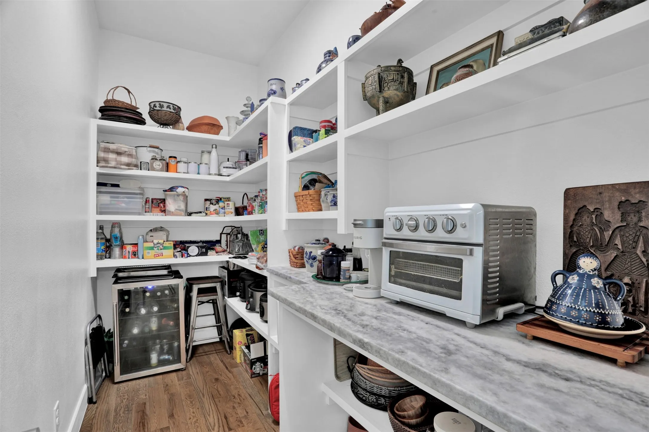 Single Family Residence For Sale in Dallas County , 13001 Hutton Drive 10, Farmers Branch, Texas 75234, 3 Bedroom, 5 Bathroom, 2 Garage spaces, 2,837 Sqft, built in 2019, mls#21279788, Real Estate Agent in Farmers Branch, Homes For Sale in Dallas county, Homes For Sale in Farmers Branch, Realtor in Farmers Branch Texas, Real Estate Brokerage Independent Realty Texas, Luminita Cordes Realtor
