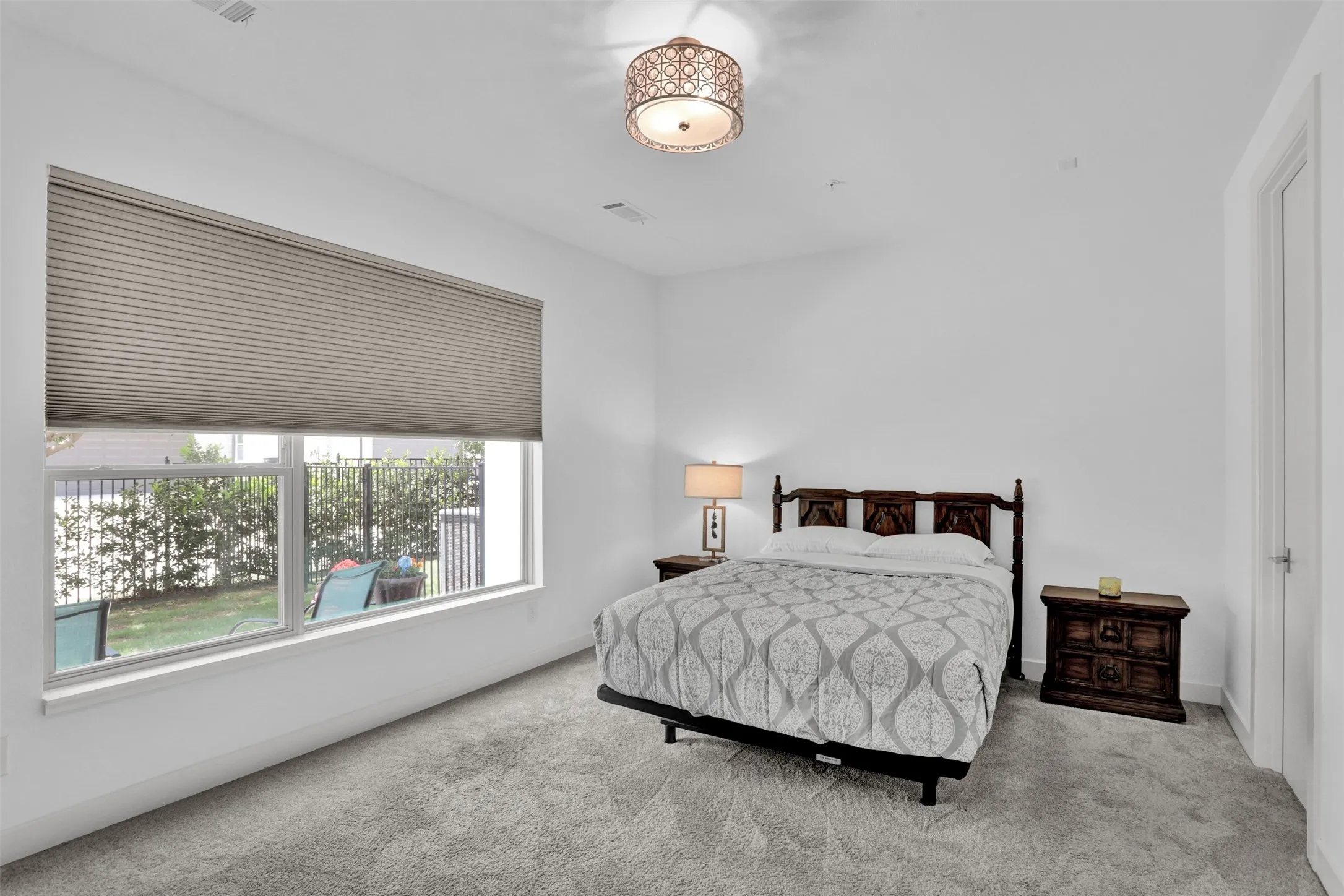 Single Family Residence For Sale in Dallas County , 13001 Hutton Drive 10, Farmers Branch, Texas 75234, 3 Bedroom, 5 Bathroom, 2 Garage spaces, 2,837 Sqft, built in 2019, mls#21279788, Real Estate Agent in Farmers Branch, Homes For Sale in Dallas county, Homes For Sale in Farmers Branch, Realtor in Farmers Branch Texas, Real Estate Brokerage Independent Realty Texas, Luminita Cordes Realtor