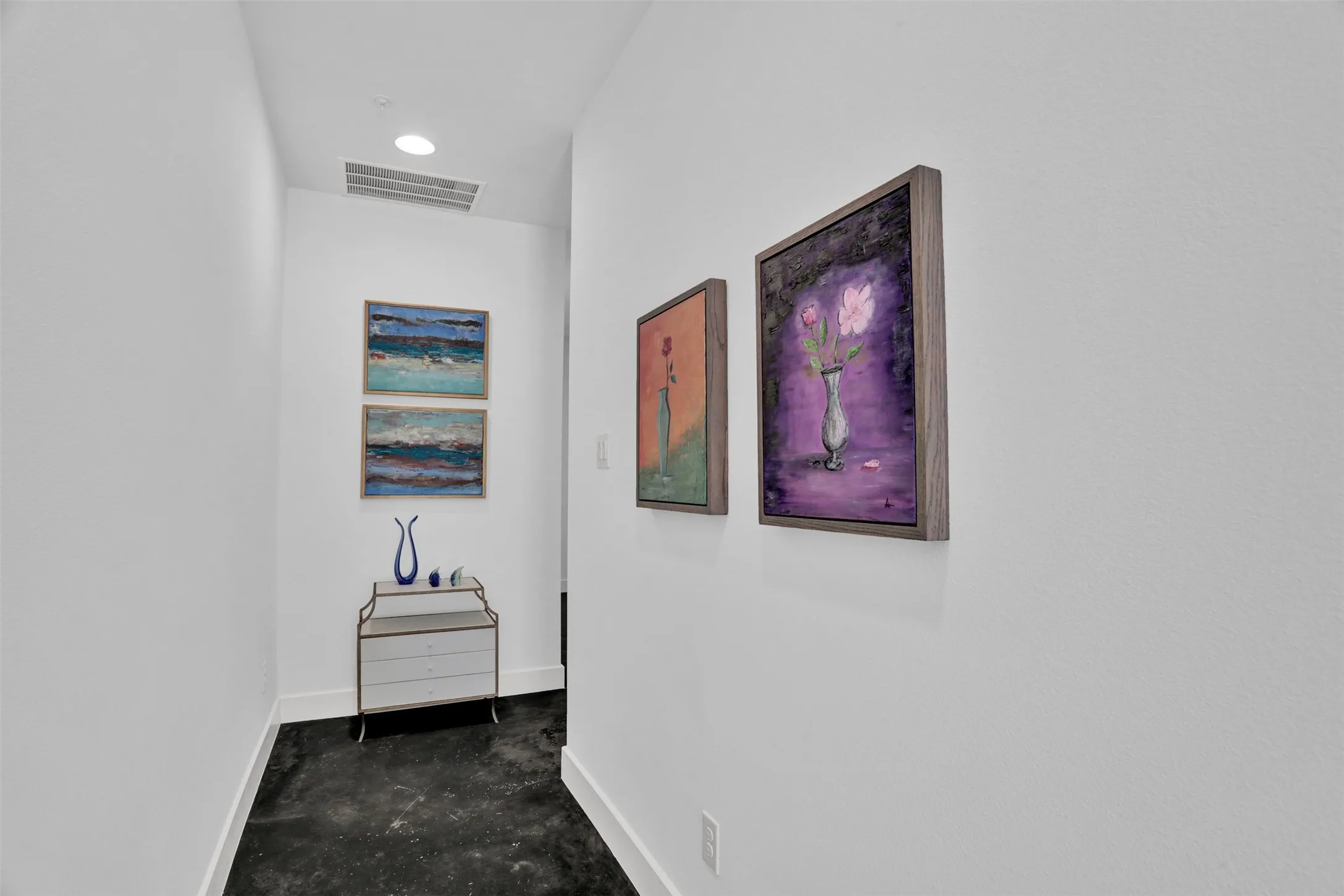 Single Family Residence For Sale in Dallas County , 13001 Hutton Drive 10, Farmers Branch, Texas 75234, 3 Bedroom, 5 Bathroom, 2 Garage spaces, 2,837 Sqft, built in 2019, mls#21279788, Real Estate Agent in Farmers Branch, Homes For Sale in Dallas county, Homes For Sale in Farmers Branch, Realtor in Farmers Branch Texas, Real Estate Brokerage Independent Realty Texas, Luminita Cordes Realtor