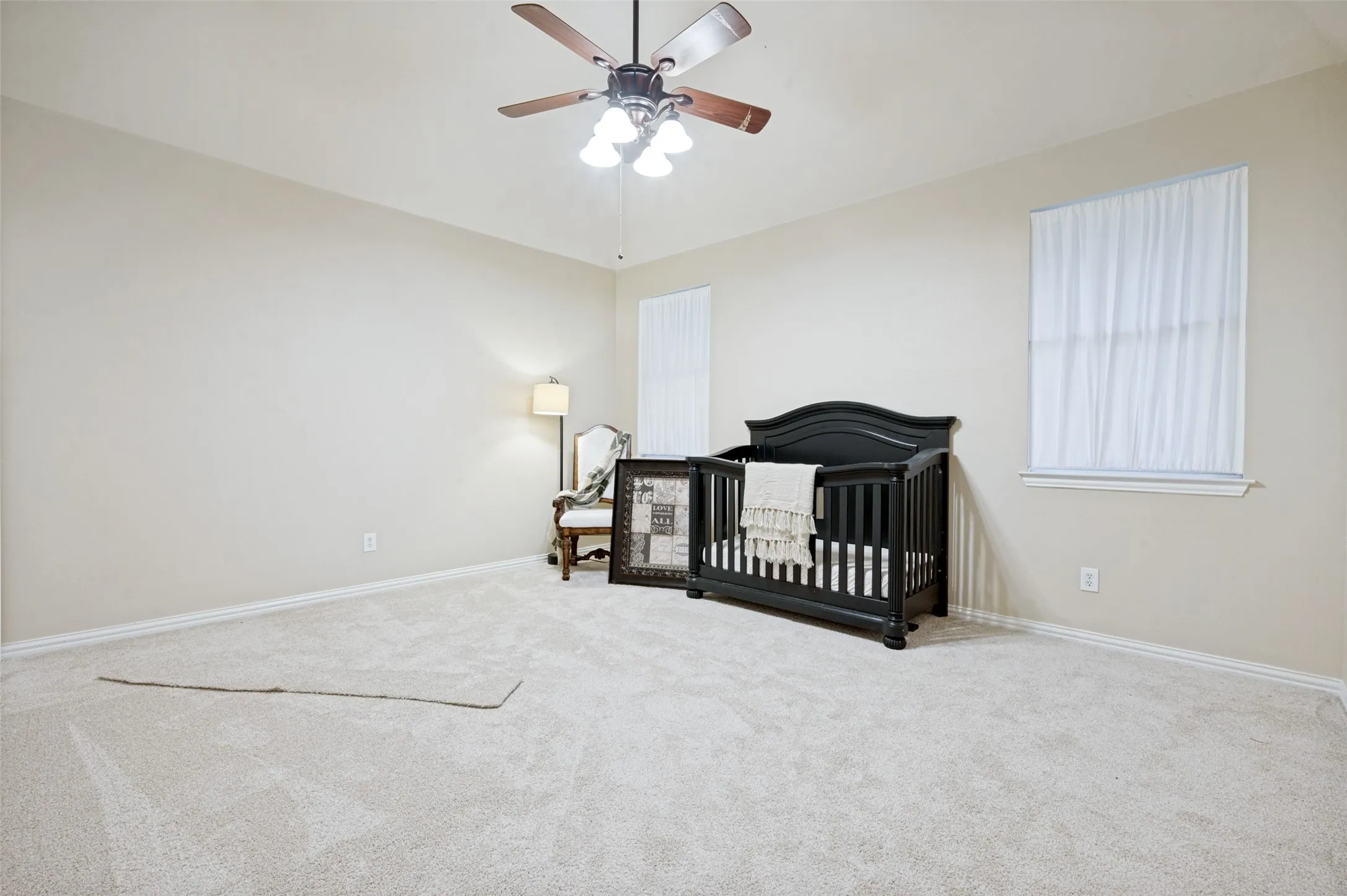 Single Family Residence For Sale in Denton County , 730 Peninsula Bend, Shady Shores, Texas 76208, 4 Bedroom, 3 Bathroom, 3 Garage spaces, 3,441 Sqft, built in 2002, Price $1,195,000, mls#21279164, Real Estate Agent in Shady Shores, Homes For Sale in Denton county, Homes For Sale in Shady Shores, Realtor in Shady Shores Texas, Real Estate Brokerage Independent Realty Texas, Luminita Cordes Realtor