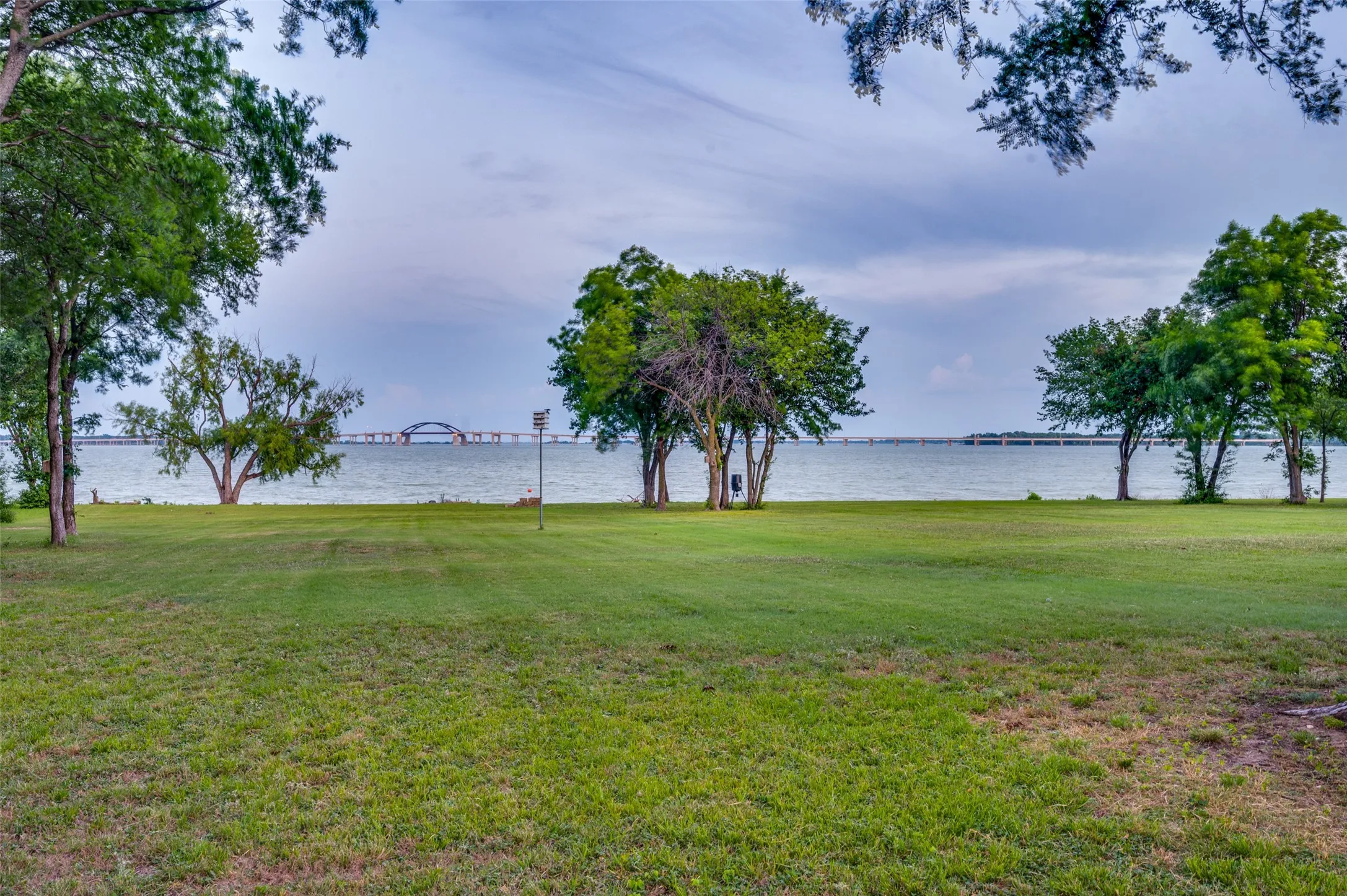 Single Family Residence For Sale in Denton County , 730 Peninsula Bend, Shady Shores, Texas 76208, 4 Bedroom, 3 Bathroom, 3 Garage spaces, 3,441 Sqft, built in 2002, Price $1,195,000, mls#21279164, Real Estate Agent in Shady Shores, Homes For Sale in Denton county, Homes For Sale in Shady Shores, Realtor in Shady Shores Texas, Real Estate Brokerage Independent Realty Texas, Luminita Cordes Realtor