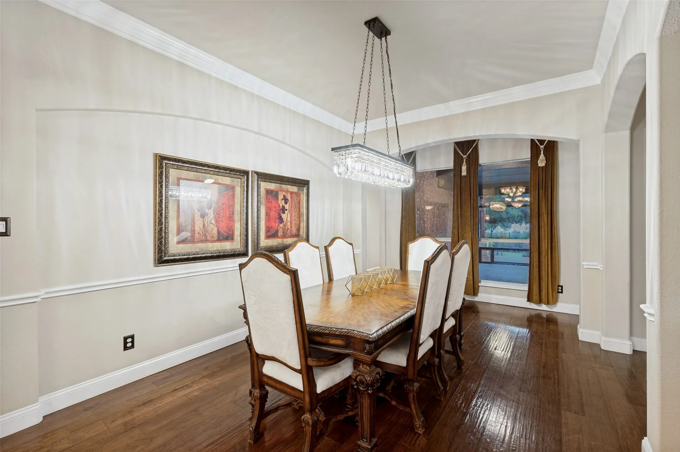 Single Family Residence For Sale in Denton County , 730 Peninsula Bend, Shady Shores, Texas 76208, 4 Bedroom, 3 Bathroom, 3 Garage spaces, 3,441 Sqft, built in 2002, Price $1,195,000, mls#21279164, Real Estate Agent in Shady Shores, Homes For Sale in Denton county, Homes For Sale in Shady Shores, Realtor in Shady Shores Texas, Real Estate Brokerage Independent Realty Texas, Luminita Cordes Realtor