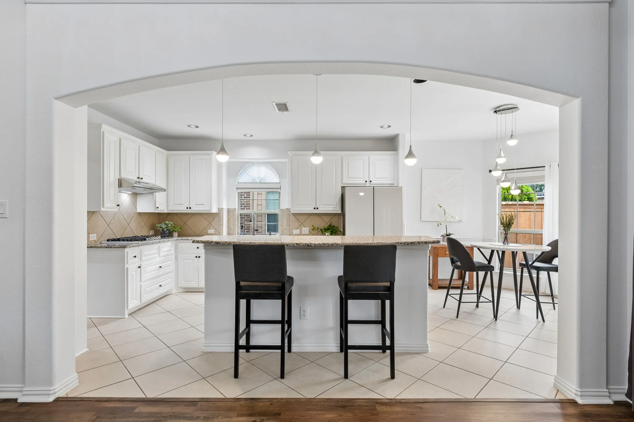 Single Family Residence For Sale in Tarrant County , 2948 Mirado, Grand Prairie, Texas 75054, 6 Bedroom, 4 Bathroom, 2 Garage spaces, 4,034 Sqft, built in 2014, mls#21272444, Real Estate Agent in Grand Prairie, Homes For Sale in Tarrant county, Homes For Sale in Grand Prairie, Realtor in Grand Prairie Texas, Real Estate Brokerage Independent Realty Texas, Luminita Cordes Realtor