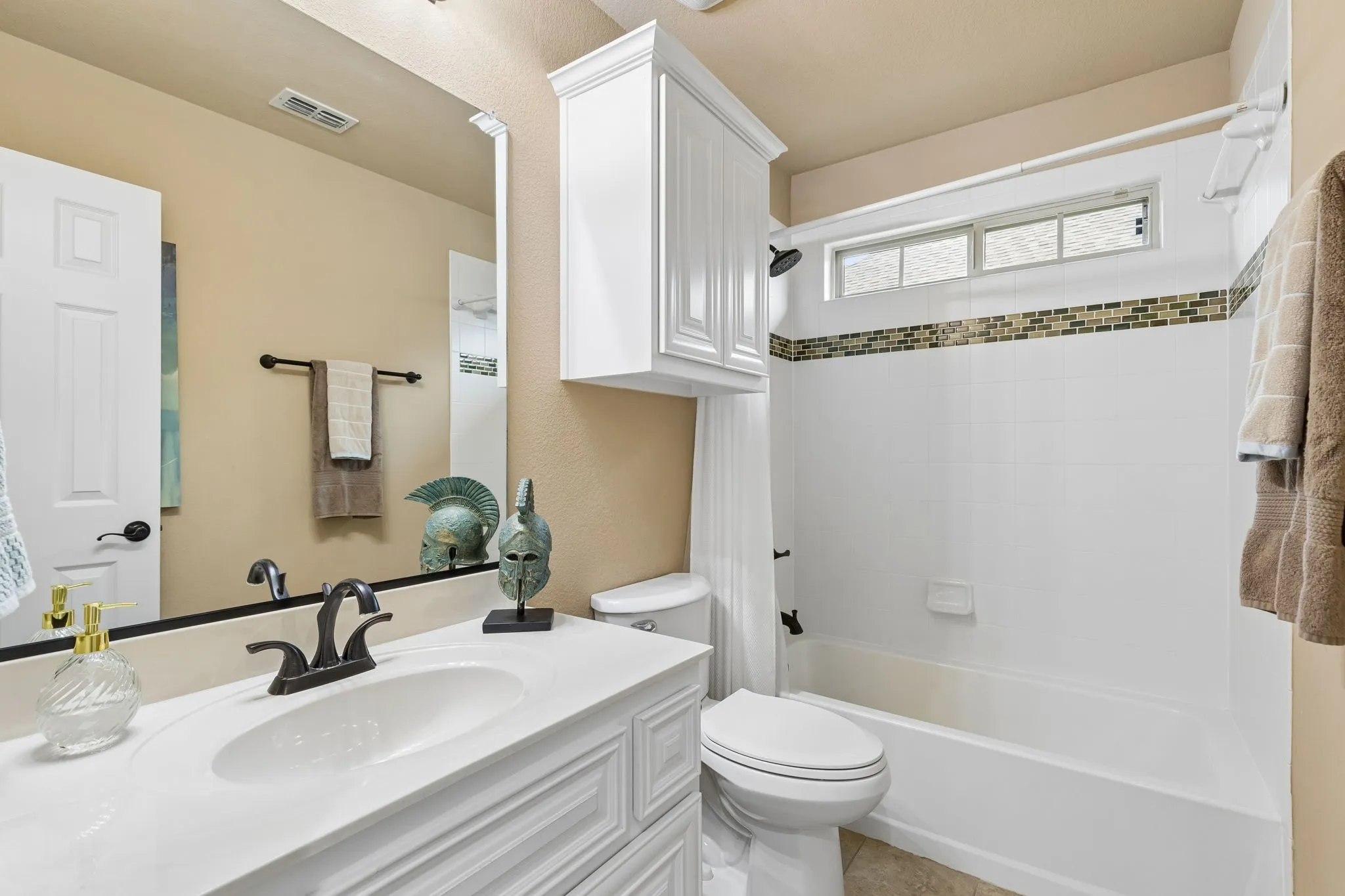 Single Family Residence For Sale in Tarrant County , 2948 Mirado, Grand Prairie, Texas 75054, 6 Bedroom, 4 Bathroom, 2 Garage spaces, 4,034 Sqft, built in 2014, mls#21272444, Real Estate Agent in Grand Prairie, Homes For Sale in Tarrant county, Homes For Sale in Grand Prairie, Realtor in Grand Prairie Texas, Real Estate Brokerage Independent Realty Texas, Luminita Cordes Realtor