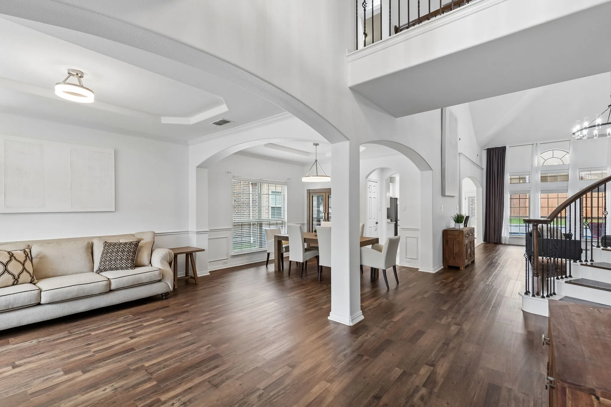Single Family Residence For Sale in Tarrant County , 2948 Mirado, Grand Prairie, Texas 75054, 6 Bedroom, 4 Bathroom, 2 Garage spaces, 4,034 Sqft, built in 2014, mls#21272444, Real Estate Agent in Grand Prairie, Homes For Sale in Tarrant county, Homes For Sale in Grand Prairie, Realtor in Grand Prairie Texas, Real Estate Brokerage Independent Realty Texas, Luminita Cordes Realtor