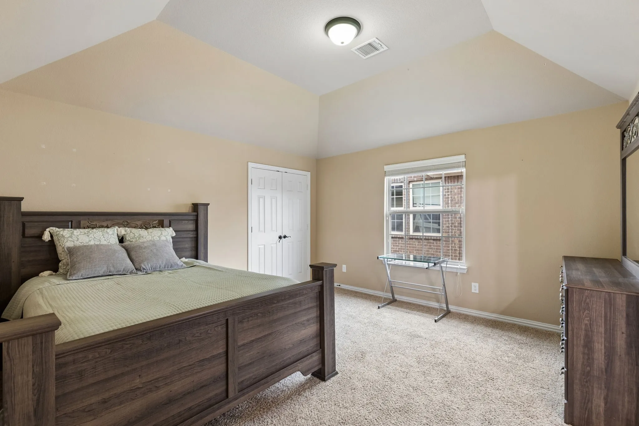 Single Family Residence For Sale in Tarrant County , 2948 Mirado, Grand Prairie, Texas 75054, 6 Bedroom, 4 Bathroom, 2 Garage spaces, 4,034 Sqft, built in 2014, mls#21272444, Real Estate Agent in Grand Prairie, Homes For Sale in Tarrant county, Homes For Sale in Grand Prairie, Realtor in Grand Prairie Texas, Real Estate Brokerage Independent Realty Texas, Luminita Cordes Realtor