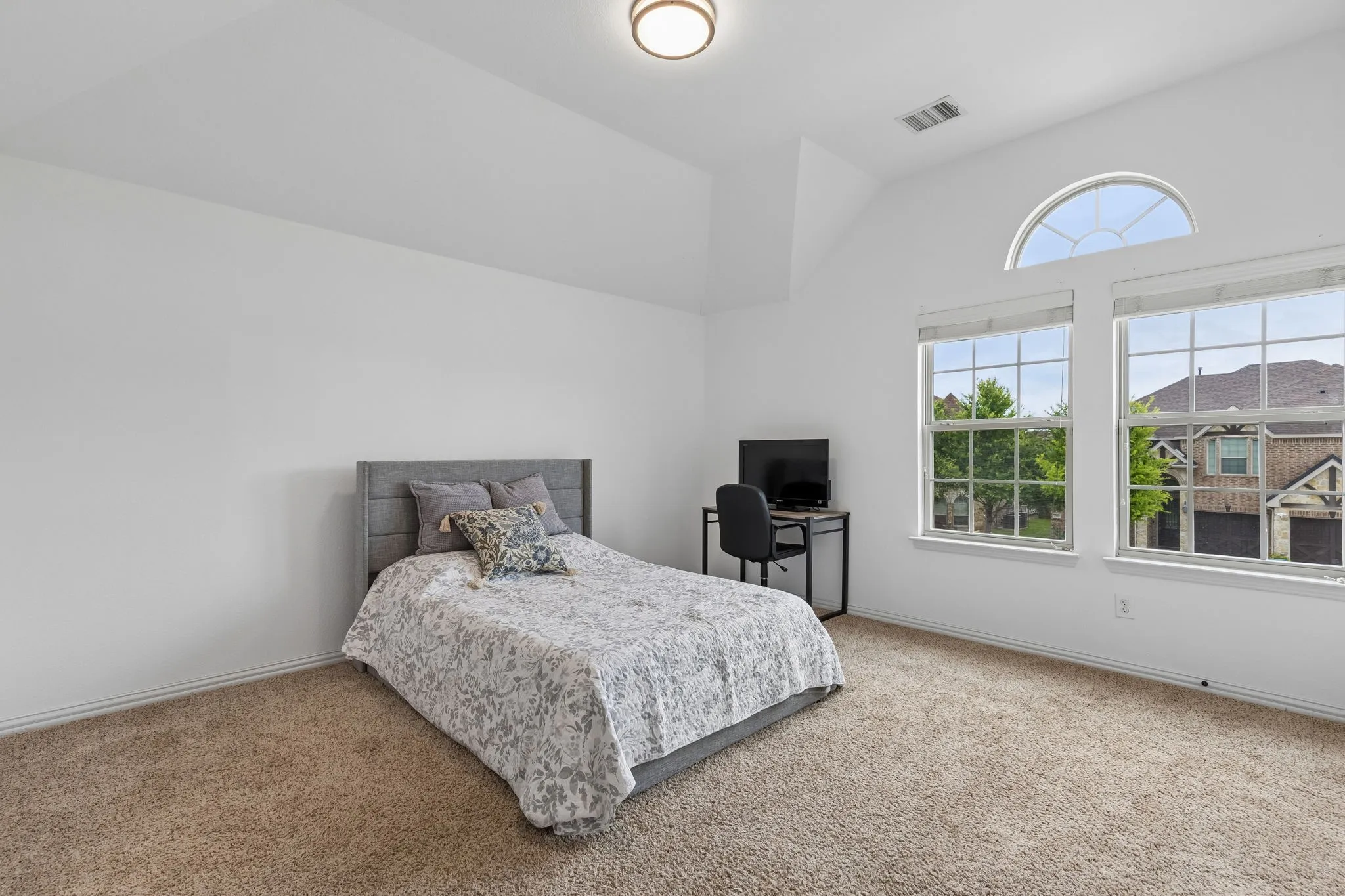 Single Family Residence For Sale in Tarrant County , 2948 Mirado, Grand Prairie, Texas 75054, 6 Bedroom, 4 Bathroom, 2 Garage spaces, 4,034 Sqft, built in 2014, mls#21272444, Real Estate Agent in Grand Prairie, Homes For Sale in Tarrant county, Homes For Sale in Grand Prairie, Realtor in Grand Prairie Texas, Real Estate Brokerage Independent Realty Texas, Luminita Cordes Realtor
