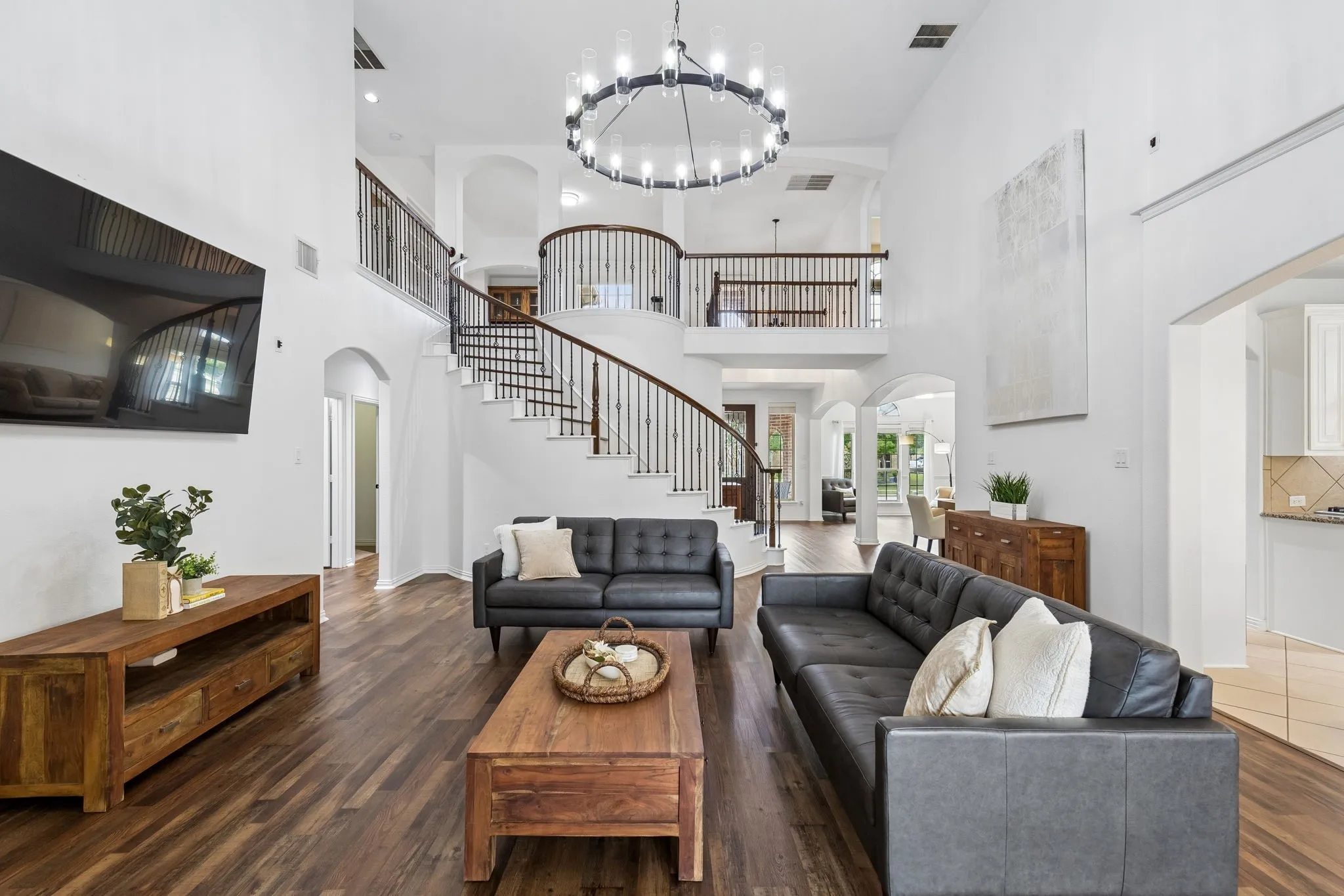 Single Family Residence For Sale in Tarrant County , 2948 Mirado, Grand Prairie, Texas 75054, 6 Bedroom, 4 Bathroom, 2 Garage spaces, 4,034 Sqft, built in 2014, mls#21272444, Real Estate Agent in Grand Prairie, Homes For Sale in Tarrant county, Homes For Sale in Grand Prairie, Realtor in Grand Prairie Texas, Real Estate Brokerage Independent Realty Texas, Luminita Cordes Realtor