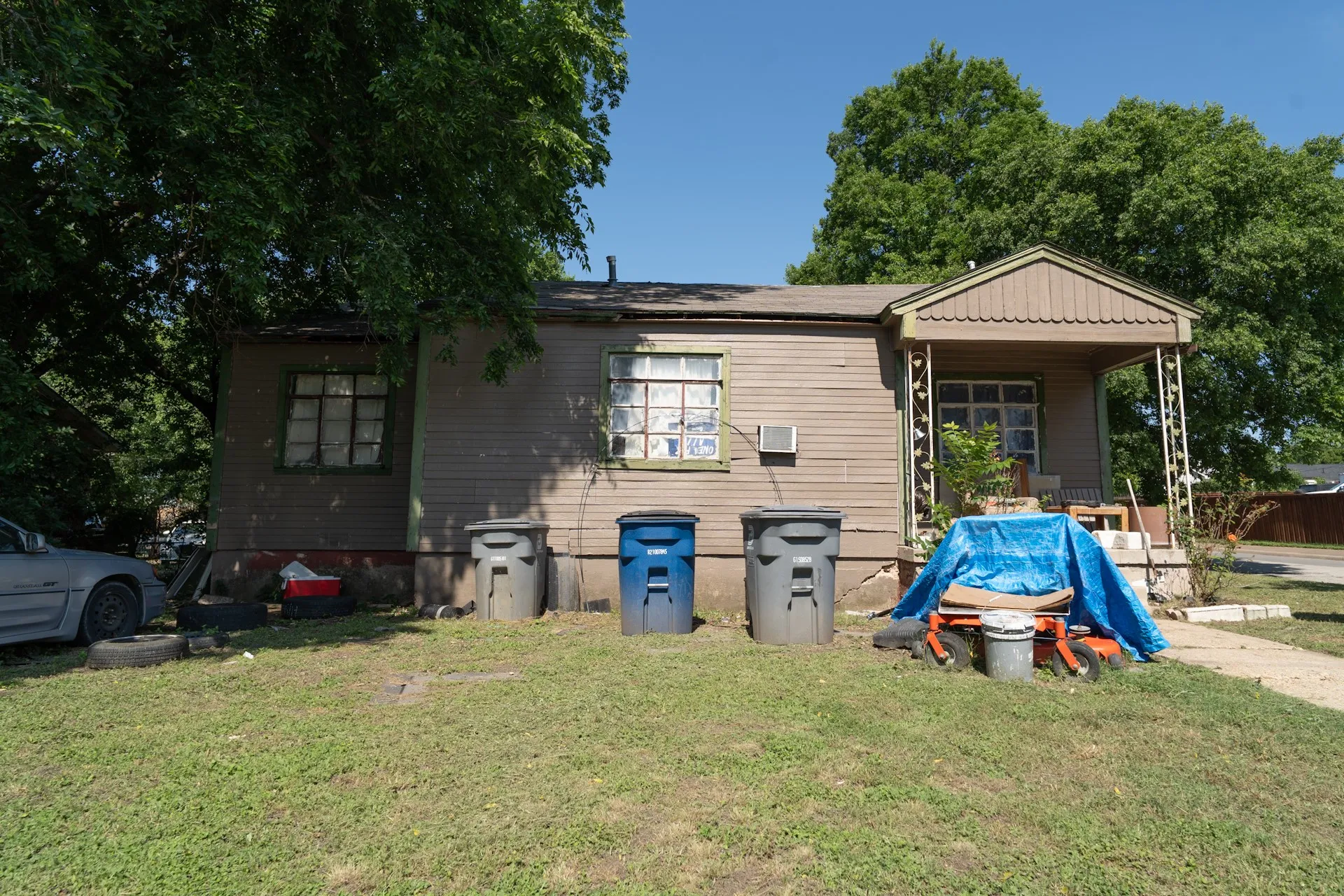 Single Family Residence For Sale in Dallas County , 3403 Alabama Avenue, Dallas, Texas 75216, 3 Bedroom, 1 Bathroom, Garage spaces, 1,263 Sqft, built in 1948, mls#21279007, Real Estate Agent in Dallas, Homes For Sale in Dallas county, Homes For Sale in Dallas, Realtor in Dallas Texas, Real Estate Brokerage Independent Realty Texas, Luminita Cordes Realtor