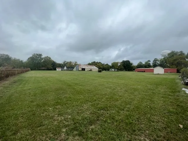 Unimproved Land For Sale in Grayson County , 310 W Hughes Street, Collinsville, Texas 76233, 0, 0, Garage spaces, 0 Sqft, built in 0, Price $500,000, mls#21280629, Real Estate Agent in Collinsville, Homes For Sale in Grayson county, Homes For Sale in Collinsville, Realtor in Collinsville Texas, Real Estate Brokerage Independent Realty Texas, Luminita Cordes Realtor