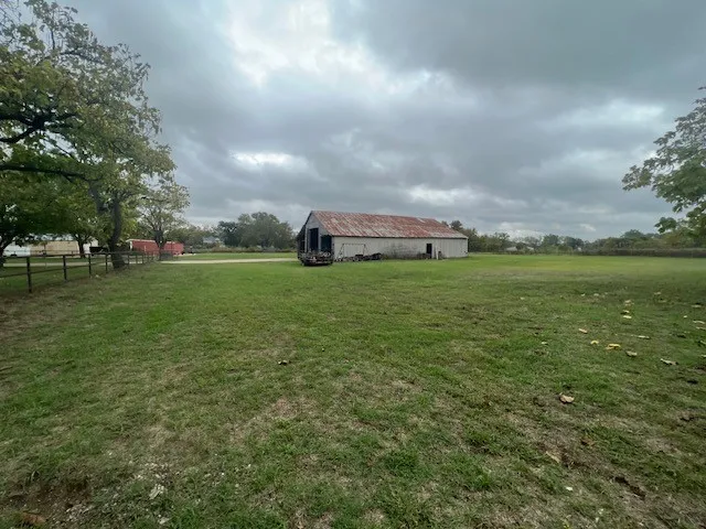 Unimproved Land For Sale in Grayson County , 310 W Hughes Street, Collinsville, Texas 76233, 0, 0, Garage spaces, 0 Sqft, built in 0, Price $500,000, mls#21280629, Real Estate Agent in Collinsville, Homes For Sale in Grayson county, Homes For Sale in Collinsville, Realtor in Collinsville Texas, Real Estate Brokerage Independent Realty Texas, Luminita Cordes Realtor