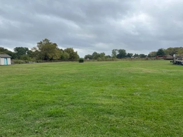 Unimproved Land For Sale in Grayson County , 310 W Hughes Street, Collinsville, Texas 76233, 0, 0, Garage spaces, 0 Sqft, built in 0, Price $500,000, mls#21280629, Real Estate Agent in Collinsville, Homes For Sale in Grayson county, Homes For Sale in Collinsville, Realtor in Collinsville Texas, Real Estate Brokerage Independent Realty Texas, Luminita Cordes Realtor
