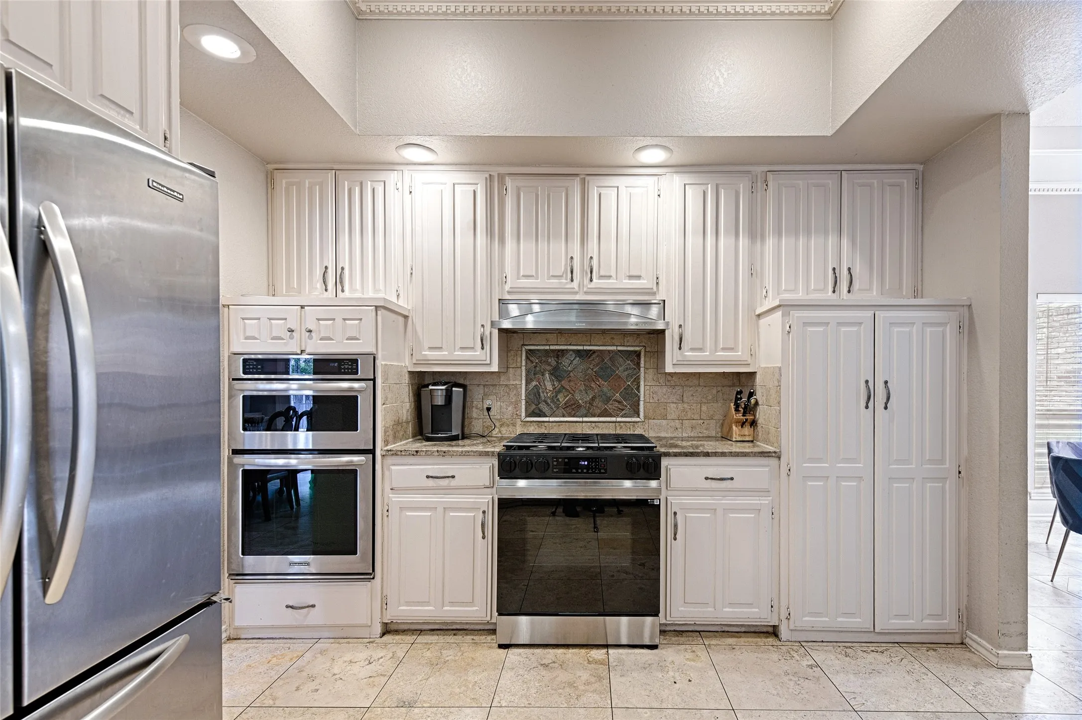 Single Family Residence For Sale in Dallas County , 12504 Renoir Lane, Dallas, Texas 75230, 5 Bedroom, 4 Bathroom, Garage spaces, 4,207 Sqft, built in 1981, Price $999,999, mls#21270689, Real Estate Agent in Dallas, Homes For Sale in Dallas county, Homes For Sale in Dallas, Realtor in Dallas Texas, Real Estate Brokerage Independent Realty Texas, Luminita Cordes Realtor