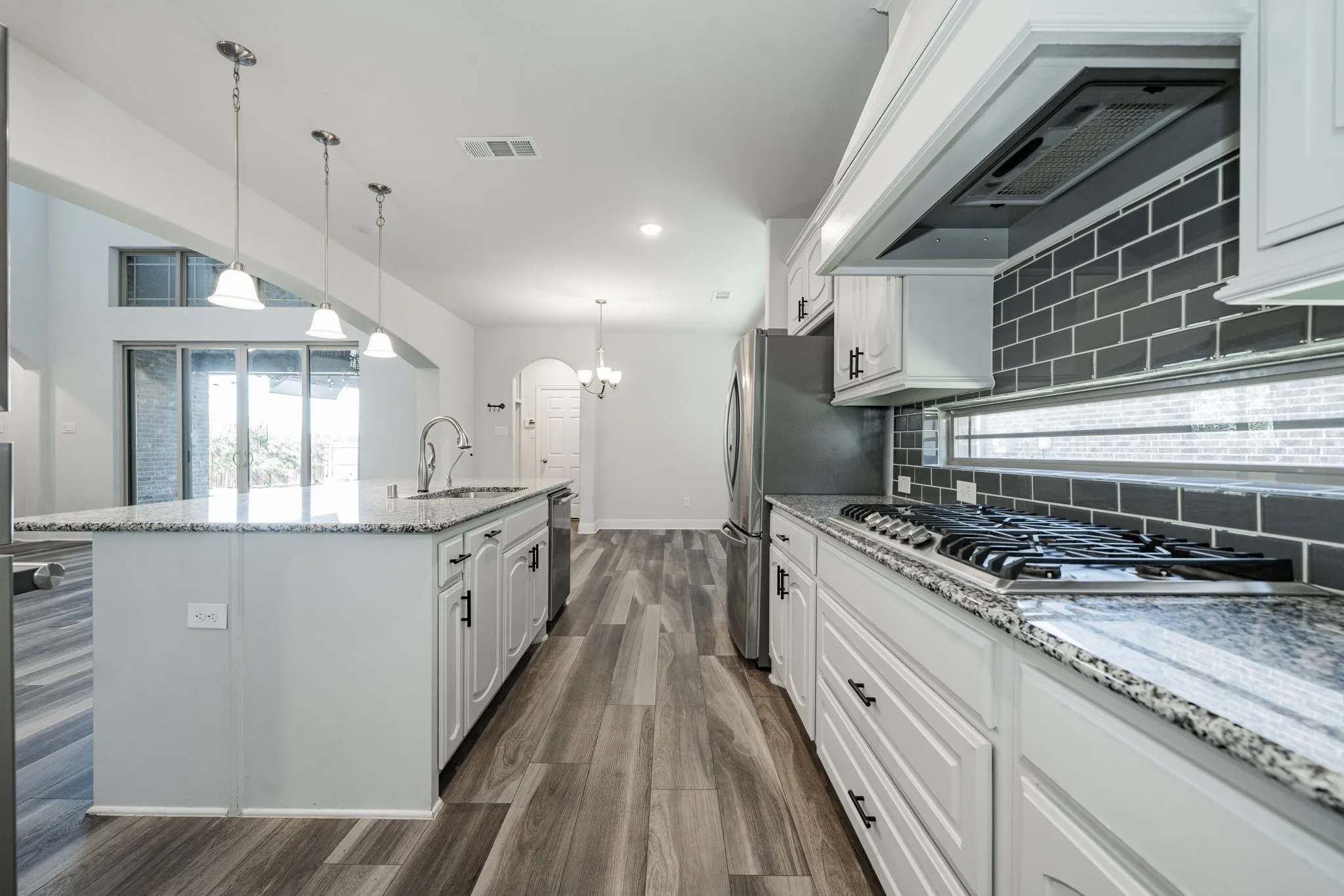 Single Family Residence For Sale in Collin County , 12840 Platt Drive, Frisco, Texas 75035, 5 Bedroom, 5 Bathroom, 2 Garage spaces, 3,927 Sqft, built in 2019, mls#21280604, Real Estate Agent in Frisco, Homes For Sale in Collin county, Homes For Sale in Frisco, Realtor in Frisco Texas, Real Estate Brokerage Independent Realty Texas, Luminita Cordes Realtor