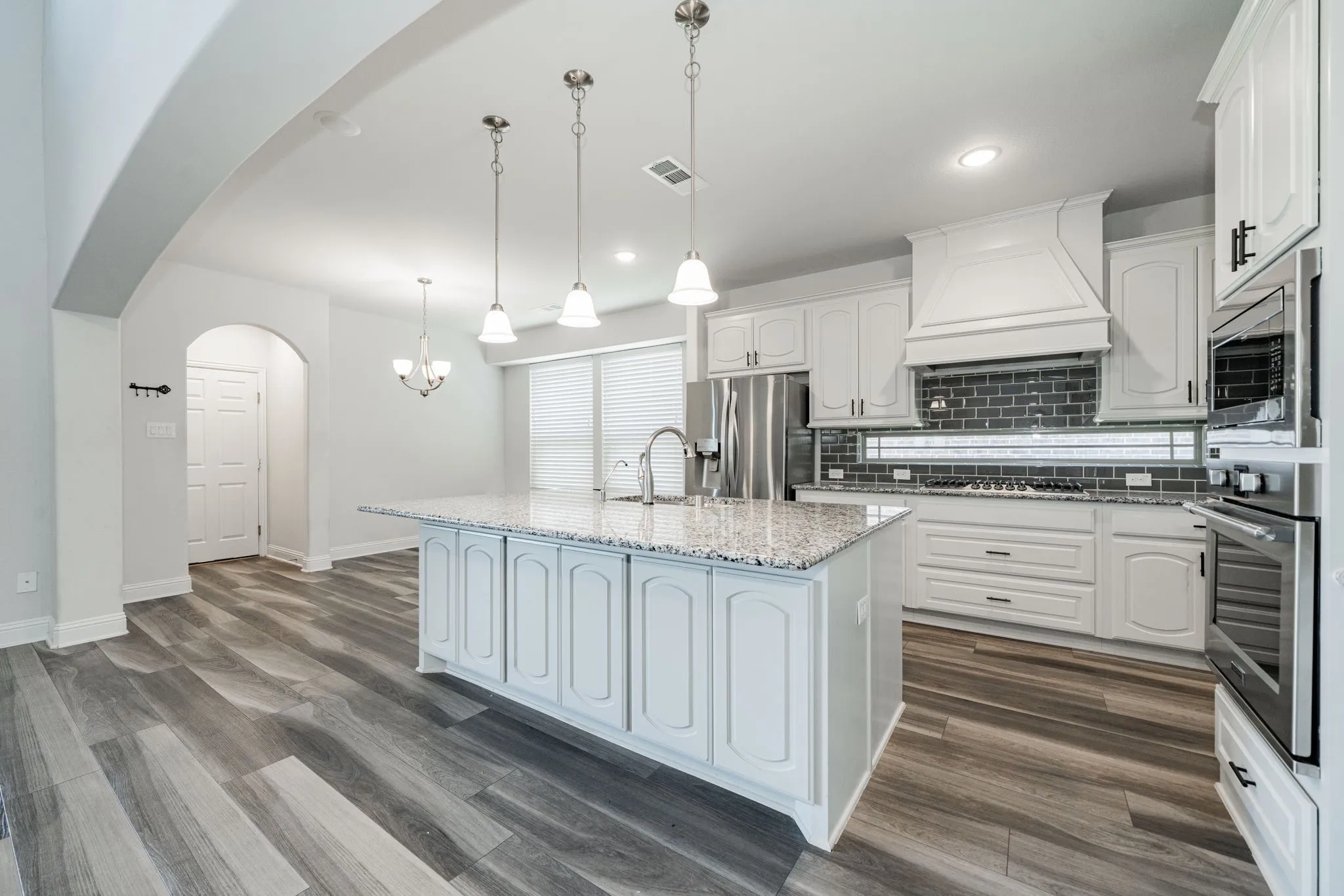 Single Family Residence For Sale in Collin County , 12840 Platt Drive, Frisco, Texas 75035, 5 Bedroom, 5 Bathroom, 2 Garage spaces, 3,927 Sqft, built in 2019, mls#21280604, Real Estate Agent in Frisco, Homes For Sale in Collin county, Homes For Sale in Frisco, Realtor in Frisco Texas, Real Estate Brokerage Independent Realty Texas, Luminita Cordes Realtor