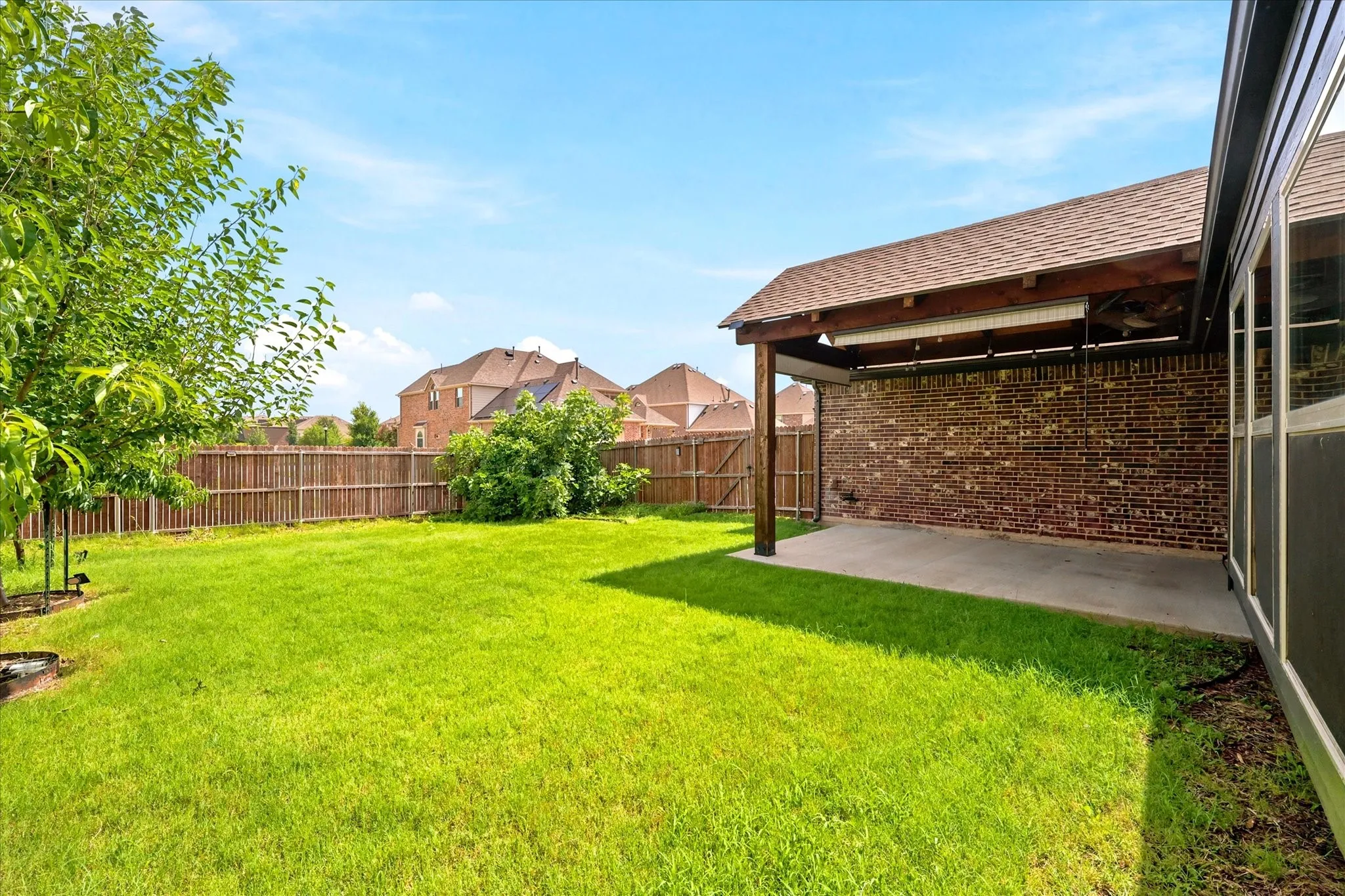 Single Family Residence For Sale in Collin County , 12840 Platt Drive, Frisco, Texas 75035, 5 Bedroom, 5 Bathroom, 2 Garage spaces, 3,927 Sqft, built in 2019, mls#21280604, Real Estate Agent in Frisco, Homes For Sale in Collin county, Homes For Sale in Frisco, Realtor in Frisco Texas, Real Estate Brokerage Independent Realty Texas, Luminita Cordes Realtor