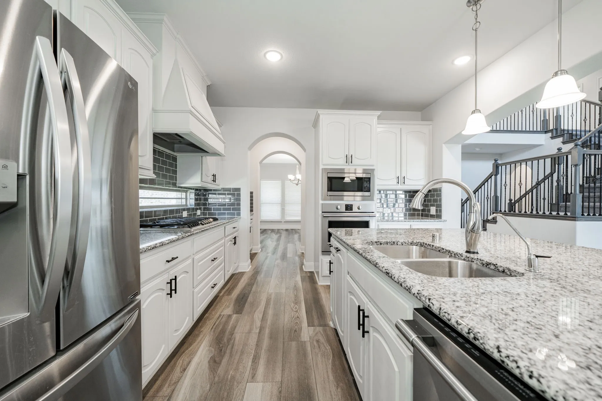 Single Family Residence For Sale in Collin County , 12840 Platt Drive, Frisco, Texas 75035, 5 Bedroom, 5 Bathroom, 2 Garage spaces, 3,927 Sqft, built in 2019, mls#21280604, Real Estate Agent in Frisco, Homes For Sale in Collin county, Homes For Sale in Frisco, Realtor in Frisco Texas, Real Estate Brokerage Independent Realty Texas, Luminita Cordes Realtor
