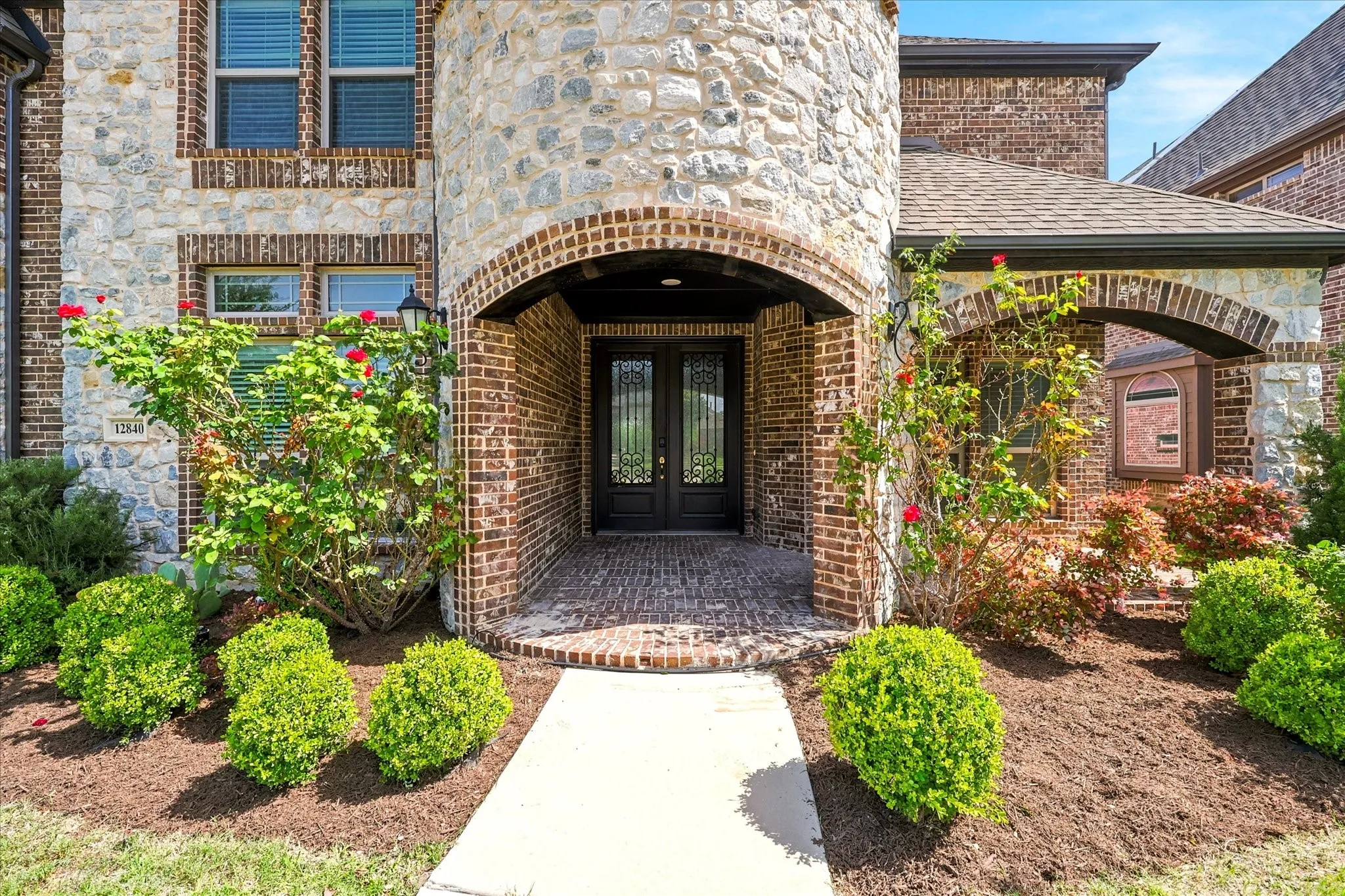 Single Family Residence For Sale in Collin County , 12840 Platt Drive, Frisco, Texas 75035, 5 Bedroom, 5 Bathroom, 2 Garage spaces, 3,927 Sqft, built in 2019, mls#21280604, Real Estate Agent in Frisco, Homes For Sale in Collin county, Homes For Sale in Frisco, Realtor in Frisco Texas, Real Estate Brokerage Independent Realty Texas, Luminita Cordes Realtor