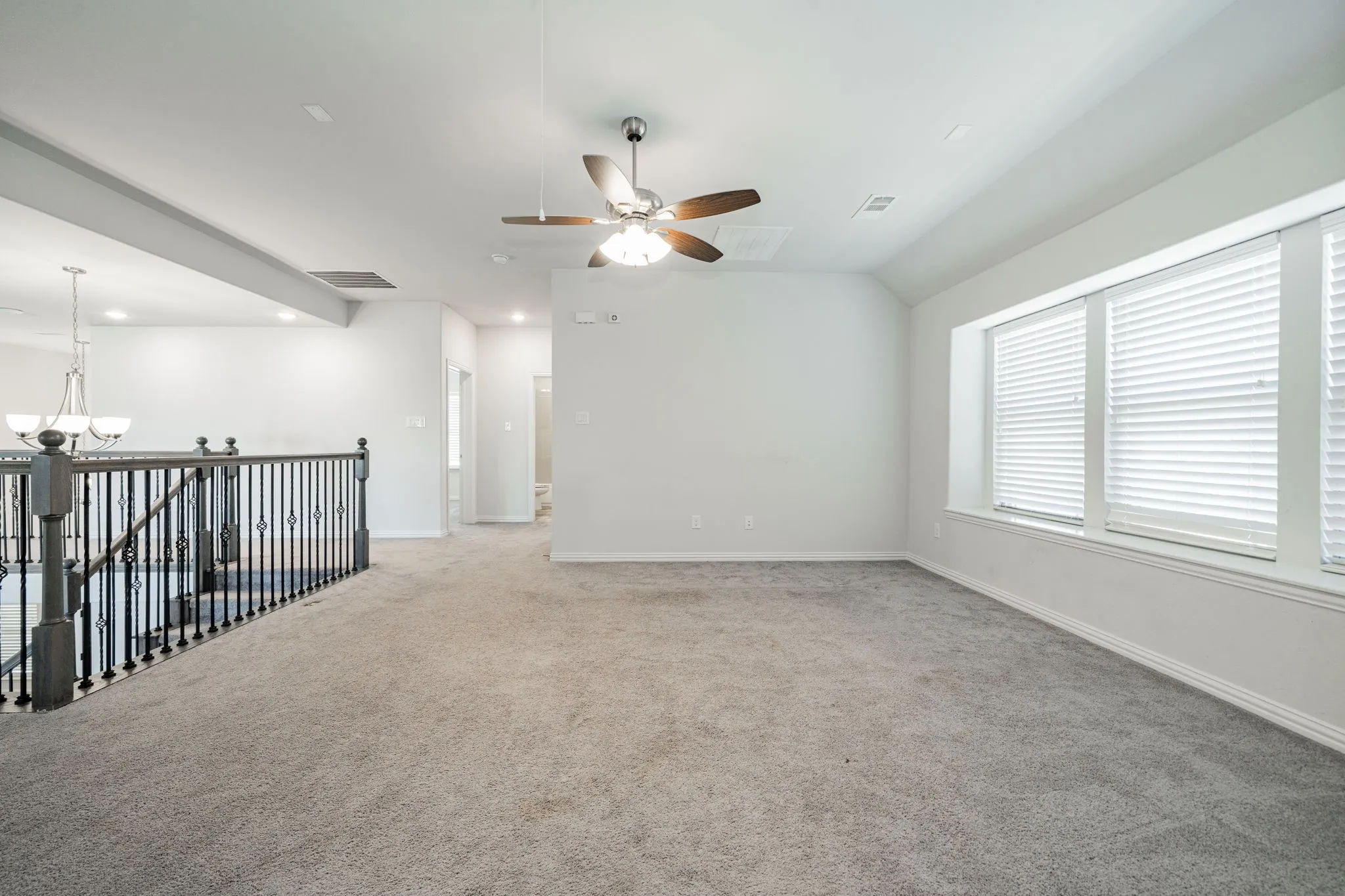 Single Family Residence For Sale in Collin County , 12840 Platt Drive, Frisco, Texas 75035, 5 Bedroom, 5 Bathroom, 2 Garage spaces, 3,927 Sqft, built in 2019, mls#21280604, Real Estate Agent in Frisco, Homes For Sale in Collin county, Homes For Sale in Frisco, Realtor in Frisco Texas, Real Estate Brokerage Independent Realty Texas, Luminita Cordes Realtor