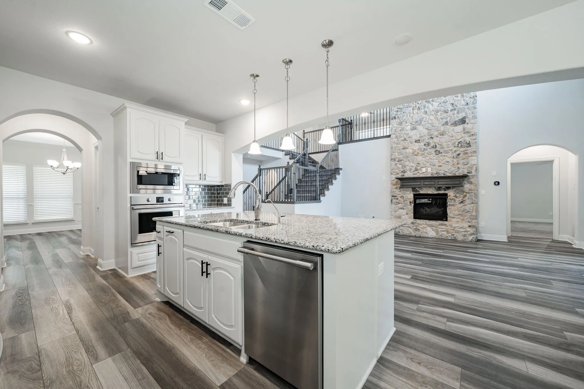 Single Family Residence For Sale in Collin County , 12840 Platt Drive, Frisco, Texas 75035, 5 Bedroom, 5 Bathroom, 2 Garage spaces, 3,927 Sqft, built in 2019, mls#21280604, Real Estate Agent in Frisco, Homes For Sale in Collin county, Homes For Sale in Frisco, Realtor in Frisco Texas, Real Estate Brokerage Independent Realty Texas, Luminita Cordes Realtor