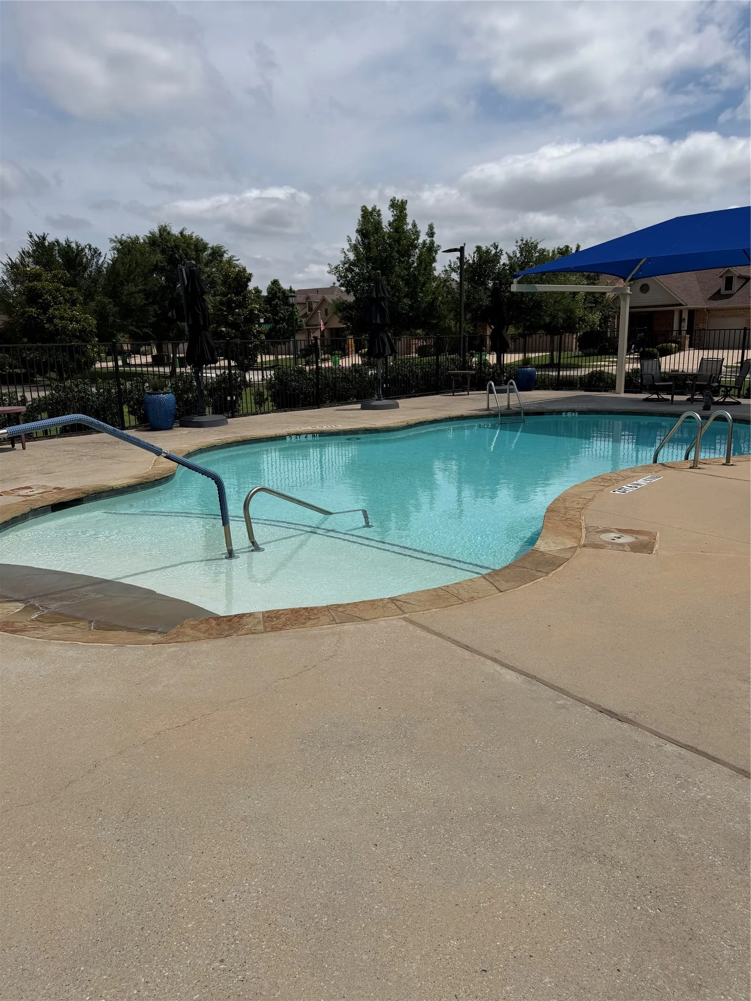 Exclusive Isabella Village pool