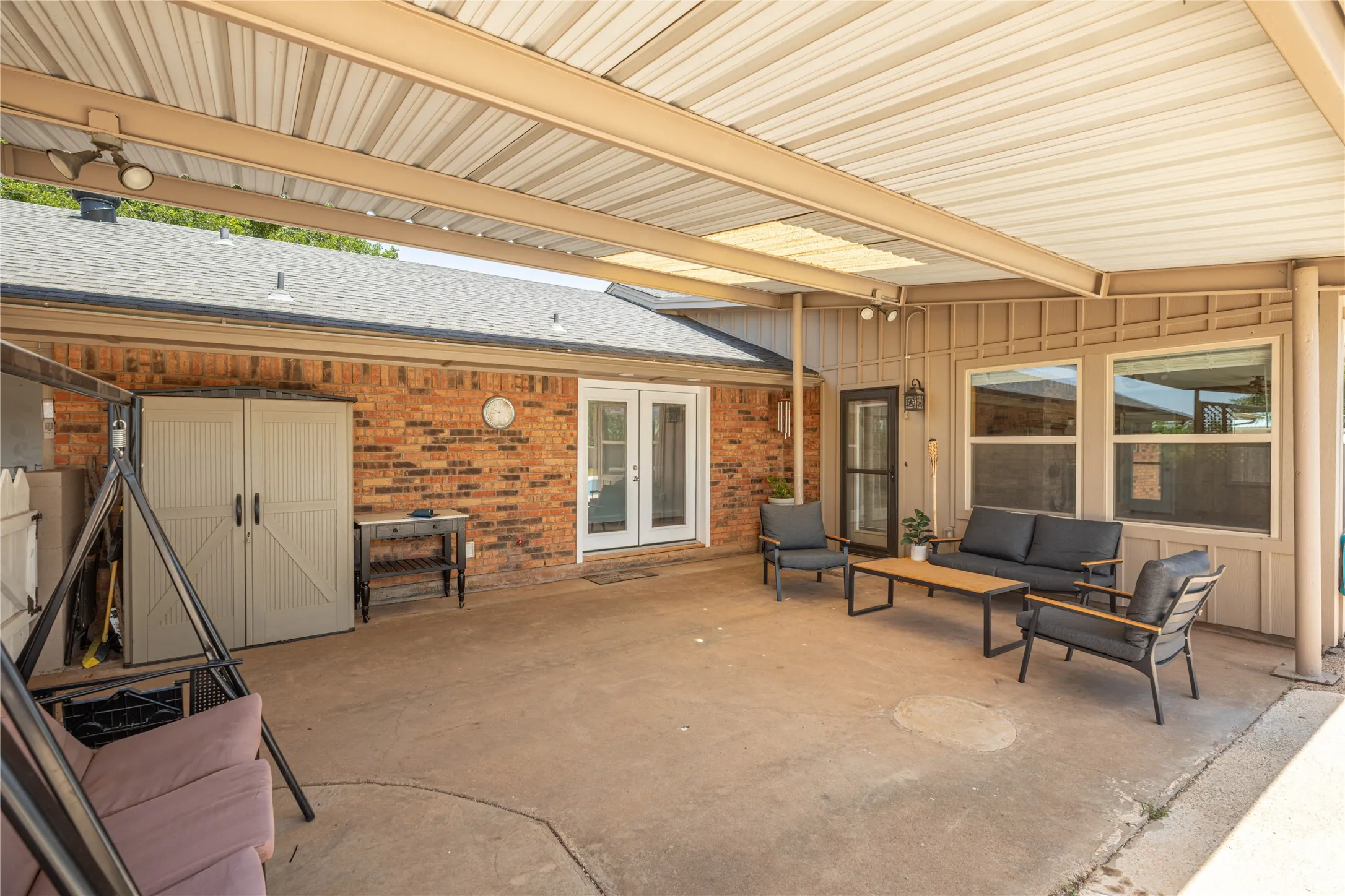 Single Family Residence For Sale in Taylor County , 8217 S FM 707, Abilene, Texas 79602, 4 Bedroom, 3 Bathroom, 2 Garage spaces, 3,012 Sqft, built in 1980, mls#21280603, Real Estate Agent in Abilene, Homes For Sale in Taylor county, Homes For Sale in Abilene, Realtor in Abilene Texas, Real Estate Brokerage Independent Realty Texas, Luminita Cordes Realtor