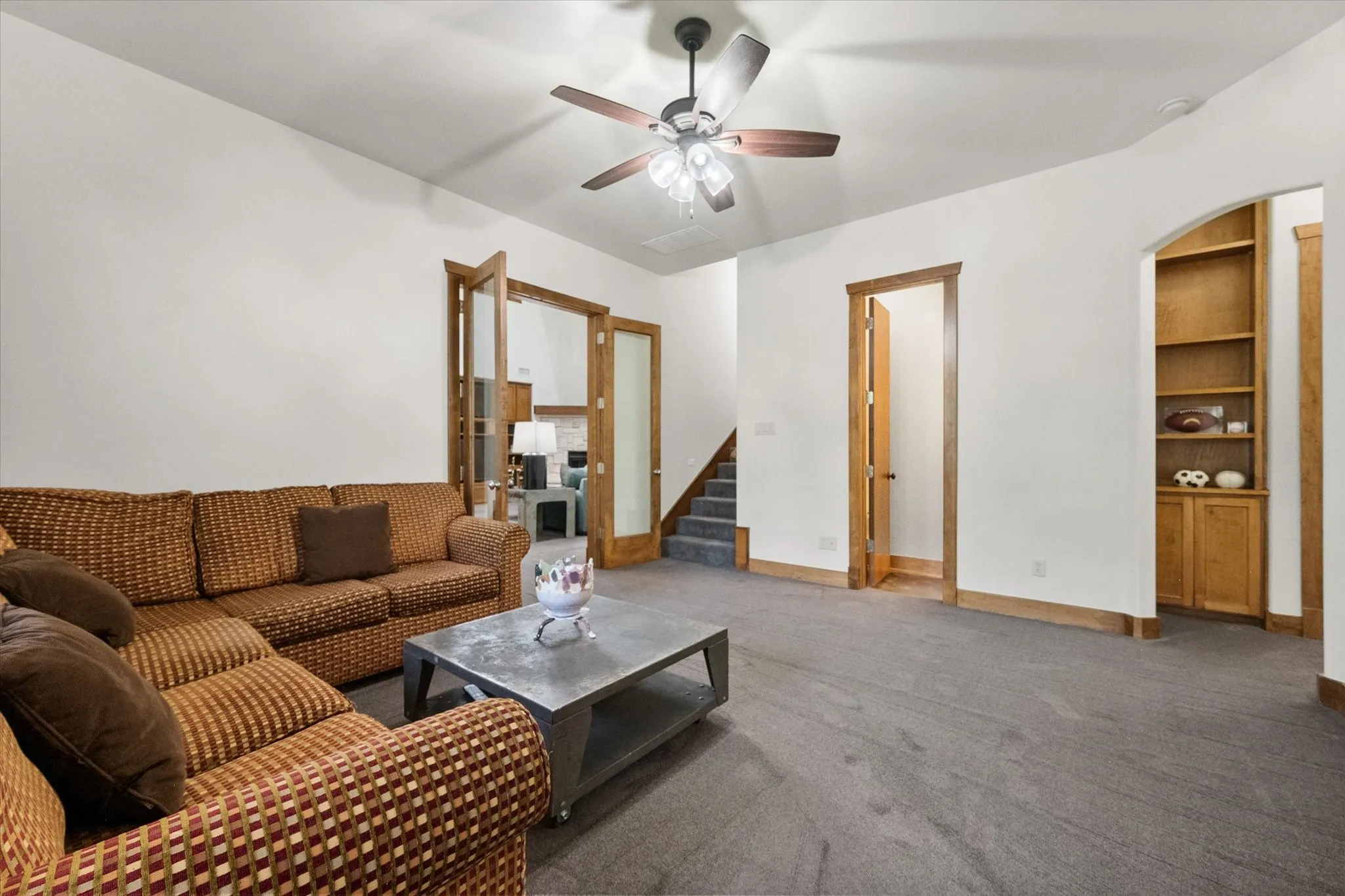 Single Family Residence For Sale in Tarrant County , 2500 Woodbridge Trail, Mansfield, Texas 76063, 4 Bedroom, 5 Bathroom, 3 Garage spaces, 4,258 Sqft, built in 2004, mls#21276591, Real Estate Agent in Mansfield, Homes For Sale in Tarrant county, Homes For Sale in Mansfield, Realtor in Mansfield Texas, Real Estate Brokerage Independent Realty Texas, Luminita Cordes Realtor