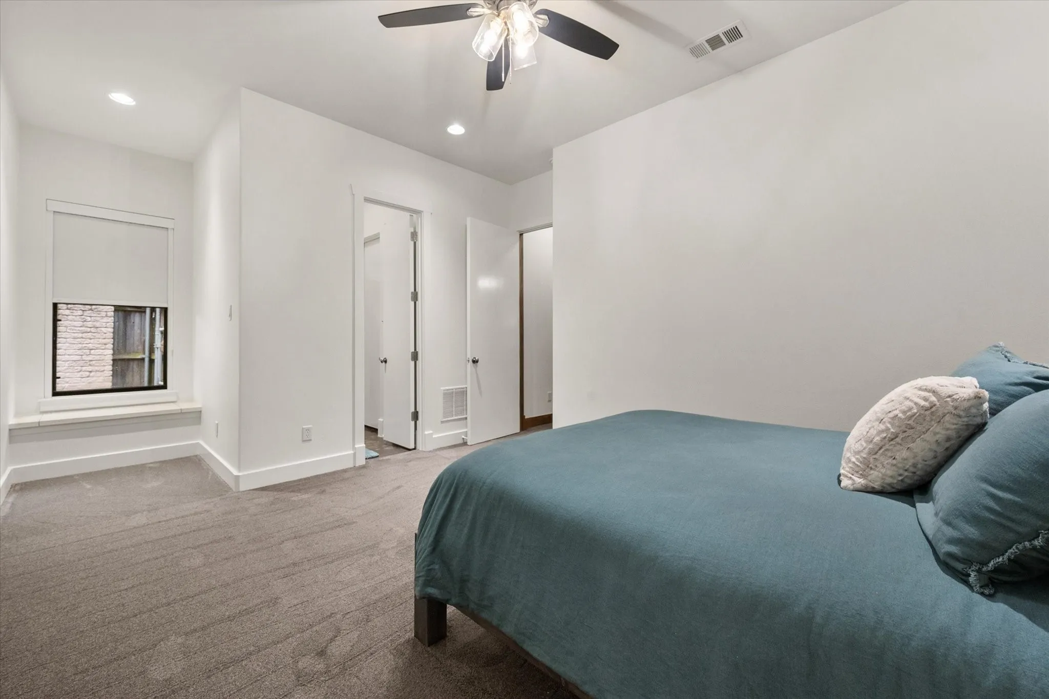 Single Family Residence For Sale in Tarrant County , 2500 Woodbridge Trail, Mansfield, Texas 76063, 4 Bedroom, 5 Bathroom, 3 Garage spaces, 4,258 Sqft, built in 2004, mls#21276591, Real Estate Agent in Mansfield, Homes For Sale in Tarrant county, Homes For Sale in Mansfield, Realtor in Mansfield Texas, Real Estate Brokerage Independent Realty Texas, Luminita Cordes Realtor