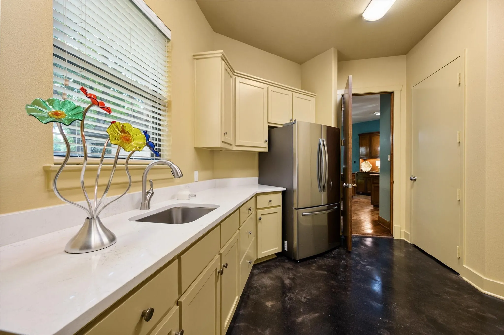 Single Family Residence For Sale in Tarrant County , 2500 Woodbridge Trail, Mansfield, Texas 76063, 4 Bedroom, 5 Bathroom, 3 Garage spaces, 4,258 Sqft, built in 2004, mls#21276591, Real Estate Agent in Mansfield, Homes For Sale in Tarrant county, Homes For Sale in Mansfield, Realtor in Mansfield Texas, Real Estate Brokerage Independent Realty Texas, Luminita Cordes Realtor