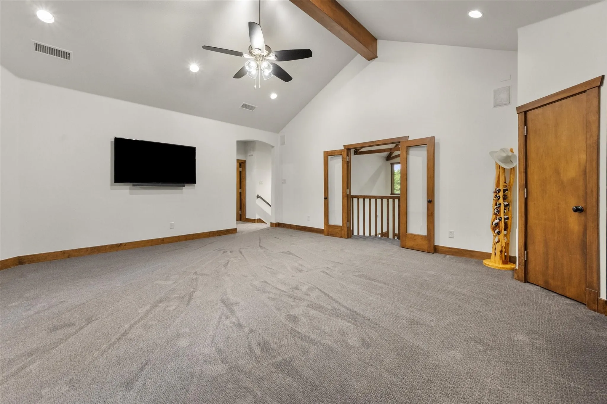 2nd game room upstairs