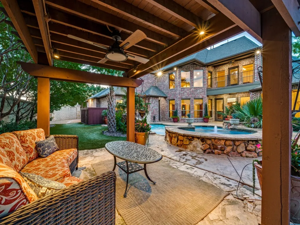 Single Family Residence For Sale in Denton County , 4603 Warwick Lane, Frisco, Texas 75034, 4 Bedroom, 6 Bathroom, 3 Garage spaces, 4,639 Sqft, built in 2004, mls#21280637, Real Estate Agent in Frisco, Homes For Sale in Denton county, Homes For Sale in Frisco, Realtor in Frisco Texas, Real Estate Brokerage Independent Realty Texas, Luminita Cordes Realtor