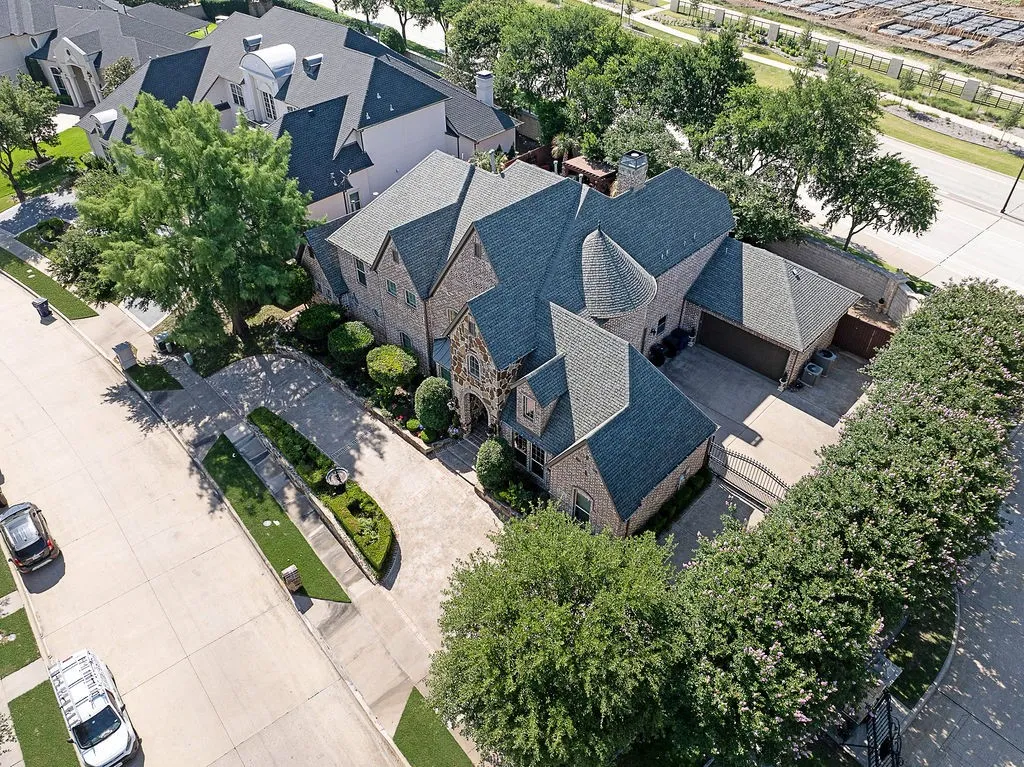 Single Family Residence For Sale in Denton County , 4603 Warwick Lane, Frisco, Texas 75034, 4 Bedroom, 6 Bathroom, 3 Garage spaces, 4,639 Sqft, built in 2004, mls#21280637, Real Estate Agent in Frisco, Homes For Sale in Denton county, Homes For Sale in Frisco, Realtor in Frisco Texas, Real Estate Brokerage Independent Realty Texas, Luminita Cordes Realtor
