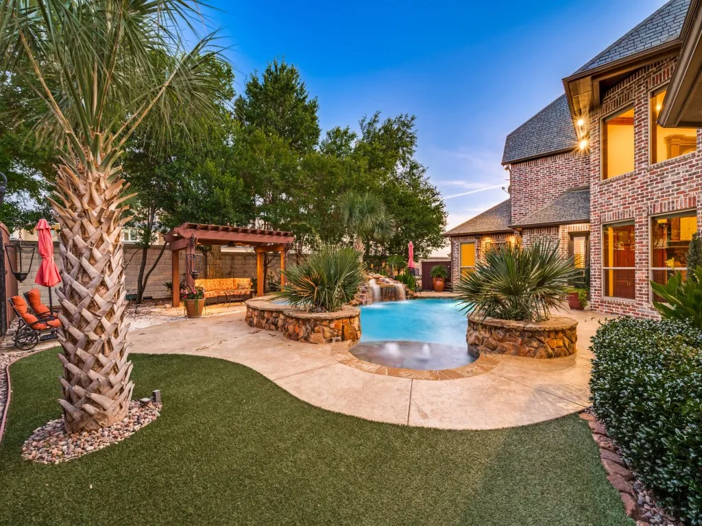 Single Family Residence For Sale in Denton County , 4603 Warwick Lane, Frisco, Texas 75034, 4 Bedroom, 6 Bathroom, 3 Garage spaces, 4,639 Sqft, built in 2004, mls#21280637, Real Estate Agent in Frisco, Homes For Sale in Denton county, Homes For Sale in Frisco, Realtor in Frisco Texas, Real Estate Brokerage Independent Realty Texas, Luminita Cordes Realtor