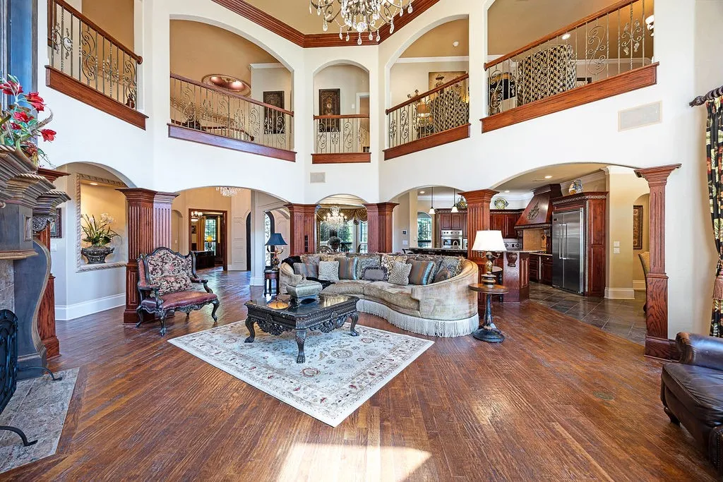 Single Family Residence For Sale in Denton County , 4603 Warwick Lane, Frisco, Texas 75034, 4 Bedroom, 6 Bathroom, 3 Garage spaces, 4,639 Sqft, built in 2004, mls#21280637, Real Estate Agent in Frisco, Homes For Sale in Denton county, Homes For Sale in Frisco, Realtor in Frisco Texas, Real Estate Brokerage Independent Realty Texas, Luminita Cordes Realtor