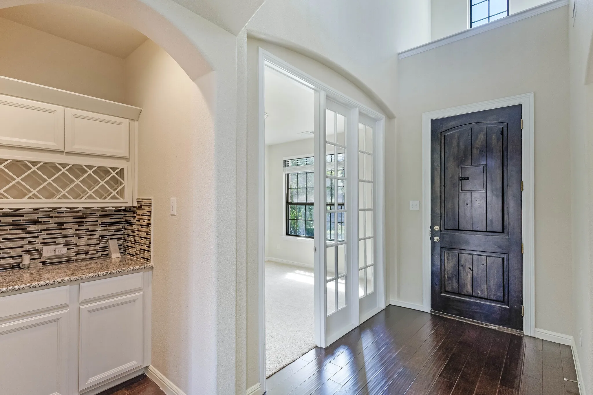 Single Family Residence For Sale in Tarrant County , 3625 Plum Vista Place, Arlington, Texas 76005, 4 Bedroom, 3 Bathroom, 2 Garage spaces, 2,937 Sqft, built in 2014, mls#21280146, Real Estate Agent in Arlington, Homes For Sale in Tarrant county, Homes For Sale in Arlington, Realtor in Arlington Texas, Real Estate Brokerage Independent Realty Texas, Luminita Cordes Realtor