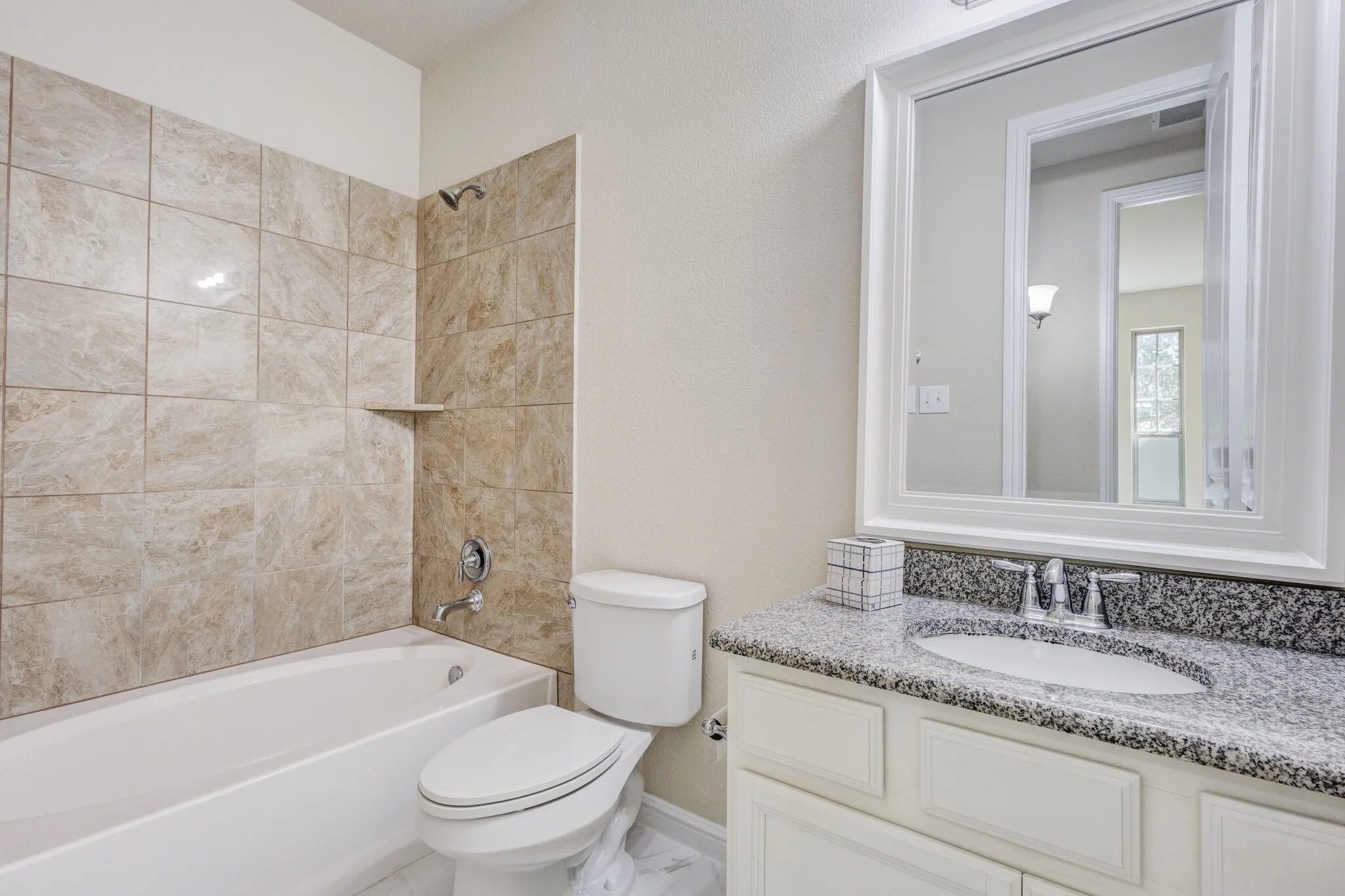 Single Family Residence For Sale in Tarrant County , 3625 Plum Vista Place, Arlington, Texas 76005, 4 Bedroom, 3 Bathroom, 2 Garage spaces, 2,937 Sqft, built in 2014, mls#21280146, Real Estate Agent in Arlington, Homes For Sale in Tarrant county, Homes For Sale in Arlington, Realtor in Arlington Texas, Real Estate Brokerage Independent Realty Texas, Luminita Cordes Realtor