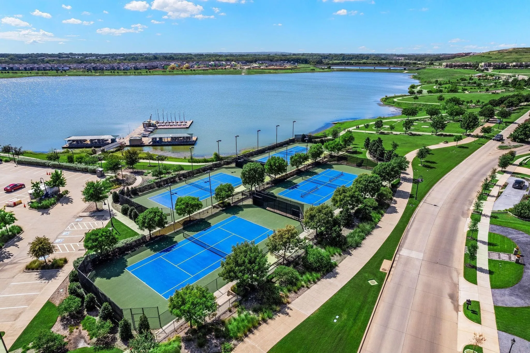 Single Family Residence For Sale in Tarrant County , 3625 Plum Vista Place, Arlington, Texas 76005, 4 Bedroom, 3 Bathroom, 2 Garage spaces, 2,937 Sqft, built in 2014, mls#21280146, Real Estate Agent in Arlington, Homes For Sale in Tarrant county, Homes For Sale in Arlington, Realtor in Arlington Texas, Real Estate Brokerage Independent Realty Texas, Luminita Cordes Realtor