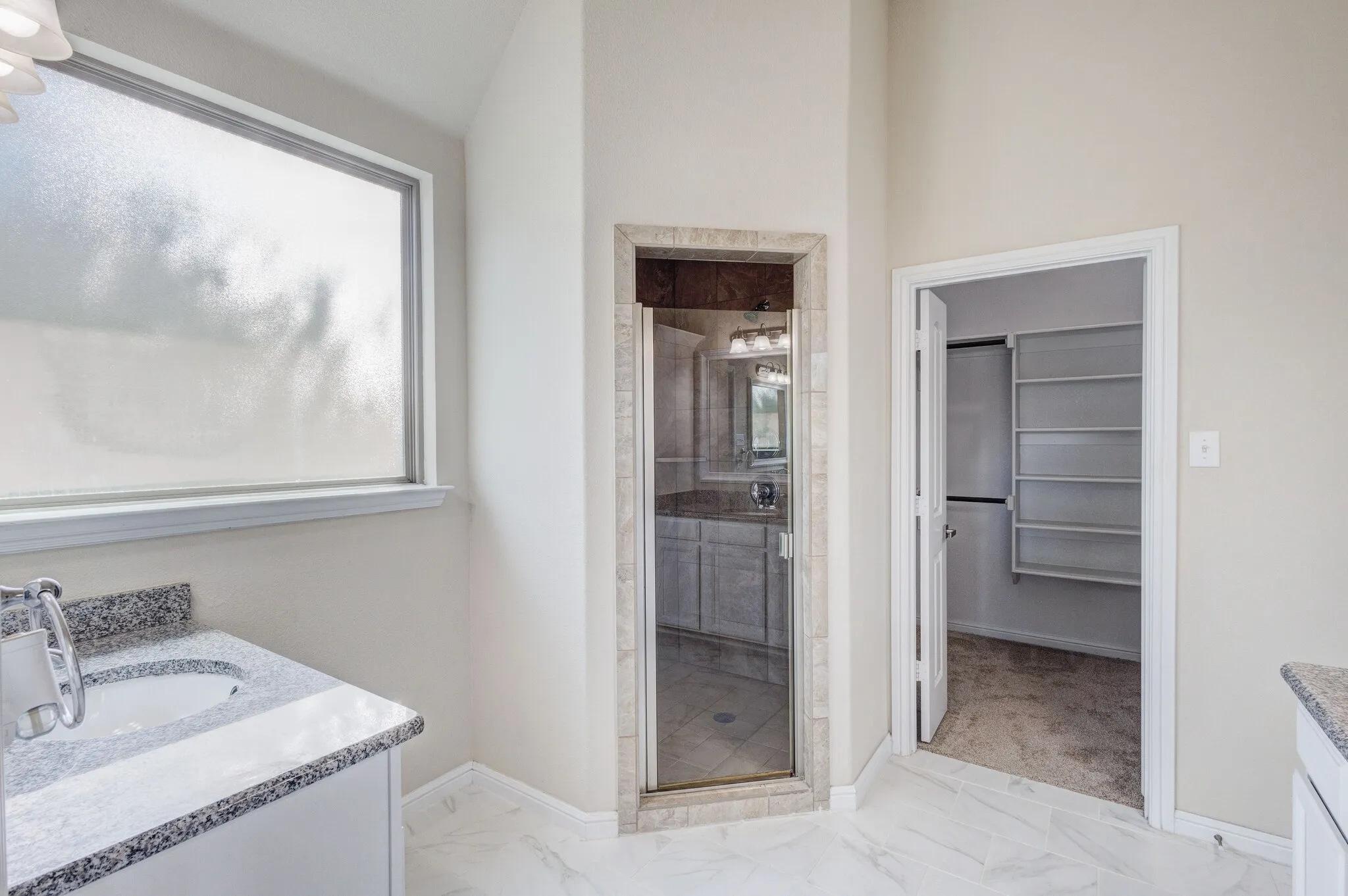 Single Family Residence For Sale in Tarrant County , 3625 Plum Vista Place, Arlington, Texas 76005, 4 Bedroom, 3 Bathroom, 2 Garage spaces, 2,937 Sqft, built in 2014, mls#21280146, Real Estate Agent in Arlington, Homes For Sale in Tarrant county, Homes For Sale in Arlington, Realtor in Arlington Texas, Real Estate Brokerage Independent Realty Texas, Luminita Cordes Realtor